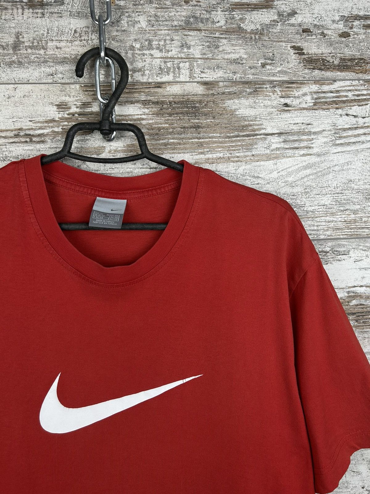 Nike Mens Vintage Nike Swoosh T Shirt streetwear y2k rare tee Size US XL / EU 56 / 4 - 3 Thumbnail