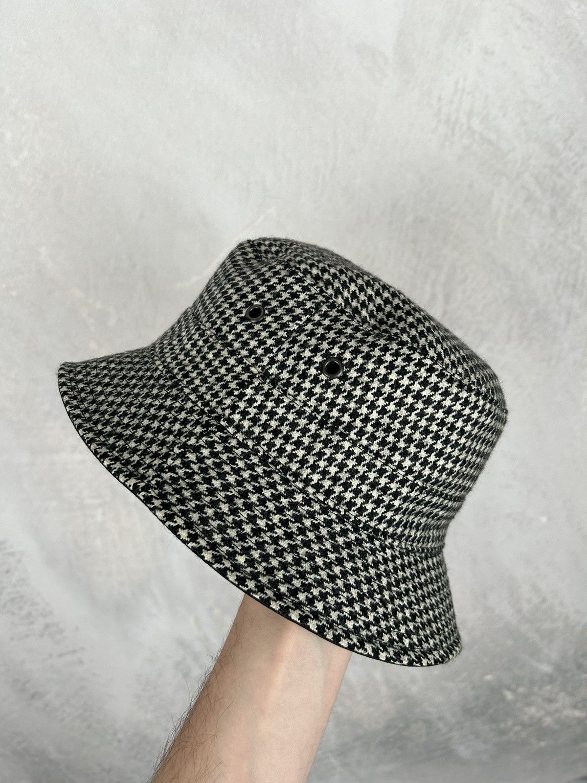 Lacoste Vintage Lacoste Reversible Bucket Hat Streetwear Luxury Size ONE SIZE - 4 Thumbnail