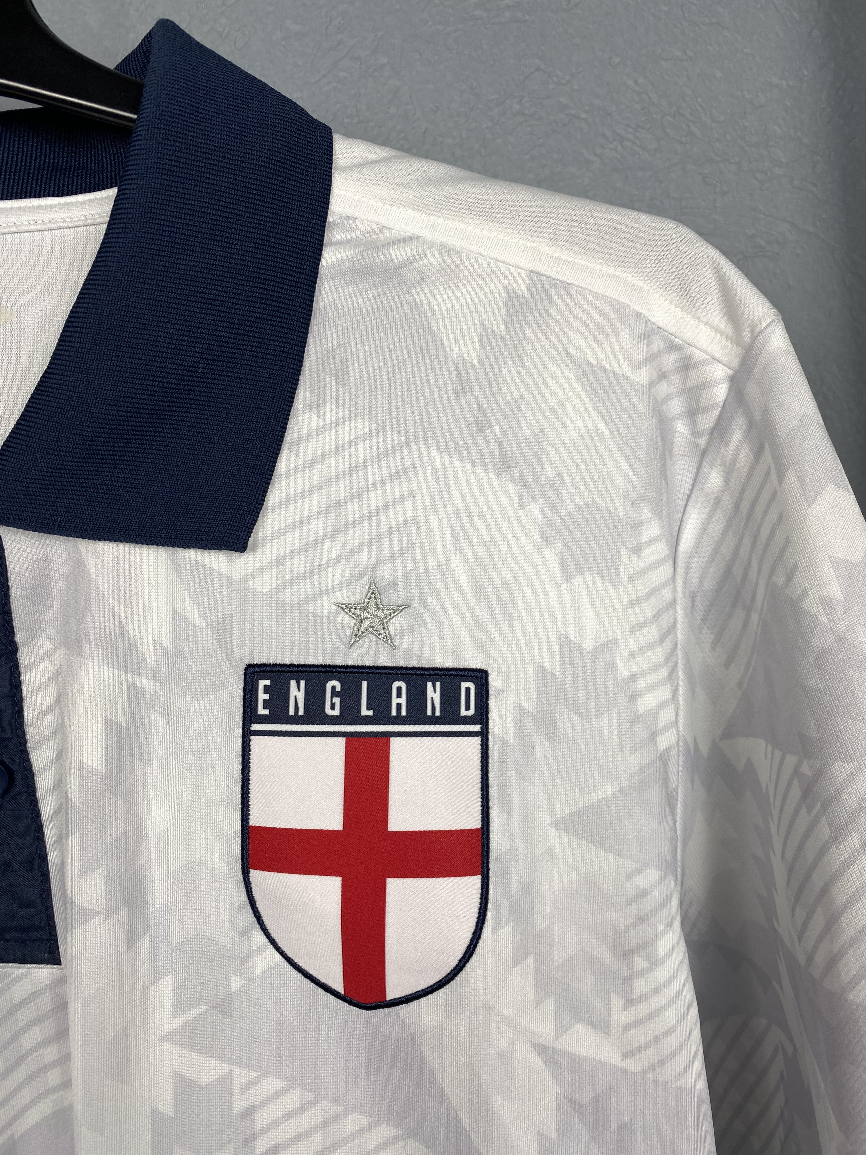 Umbro Umbro England Vintage Jersey T-Shirt Tee Size US L / EU 52-54 / 3 - 3 Thumbnail