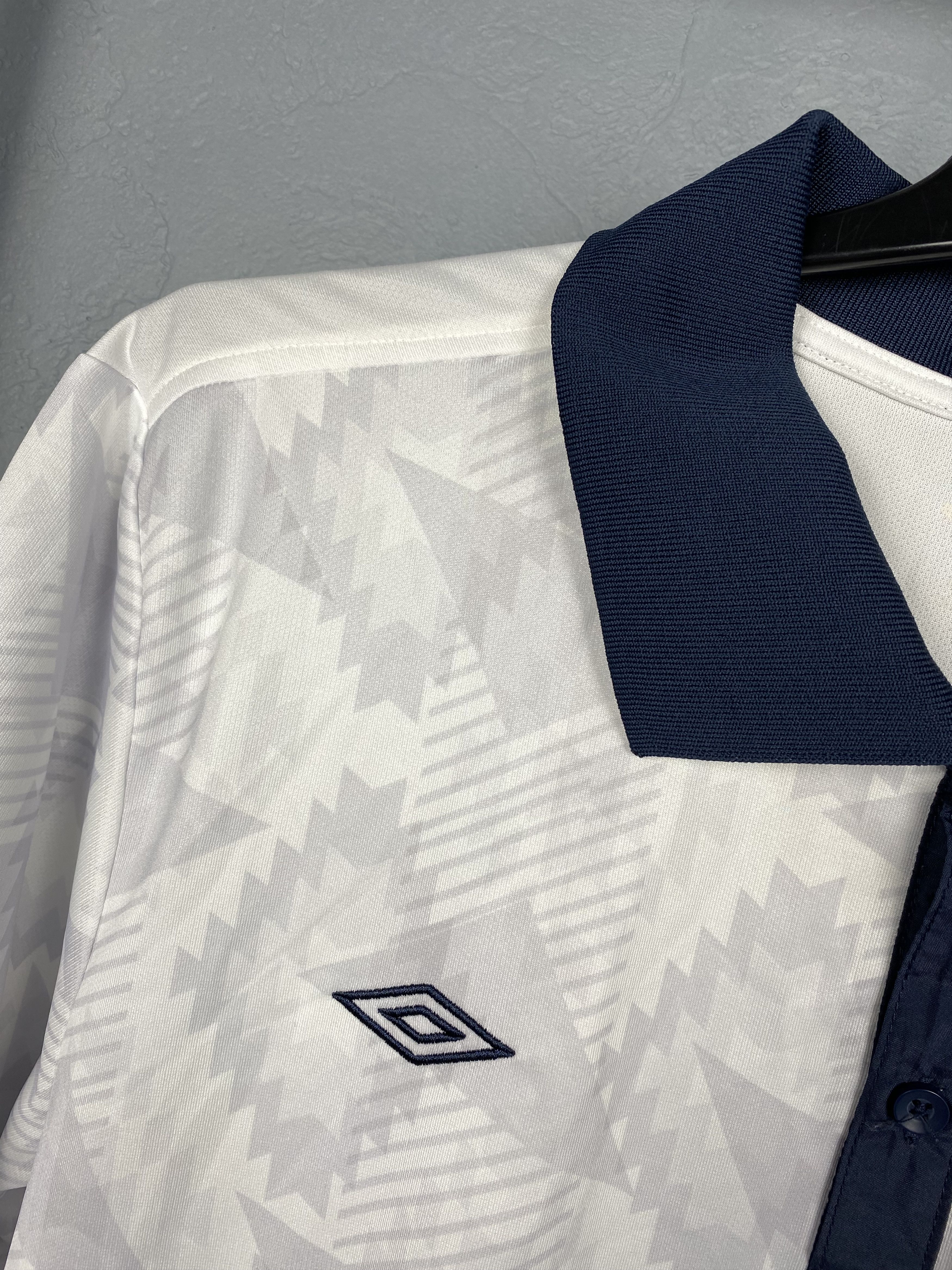 Umbro Umbro England Vintage Jersey T-Shirt Tee Size US L / EU 52-54 / 3 - 4 Thumbnail