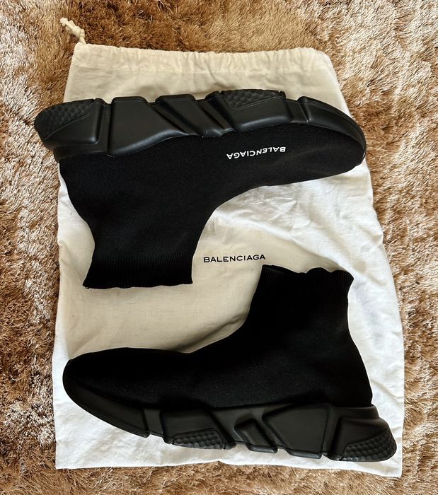 all black balenciaga speed runners