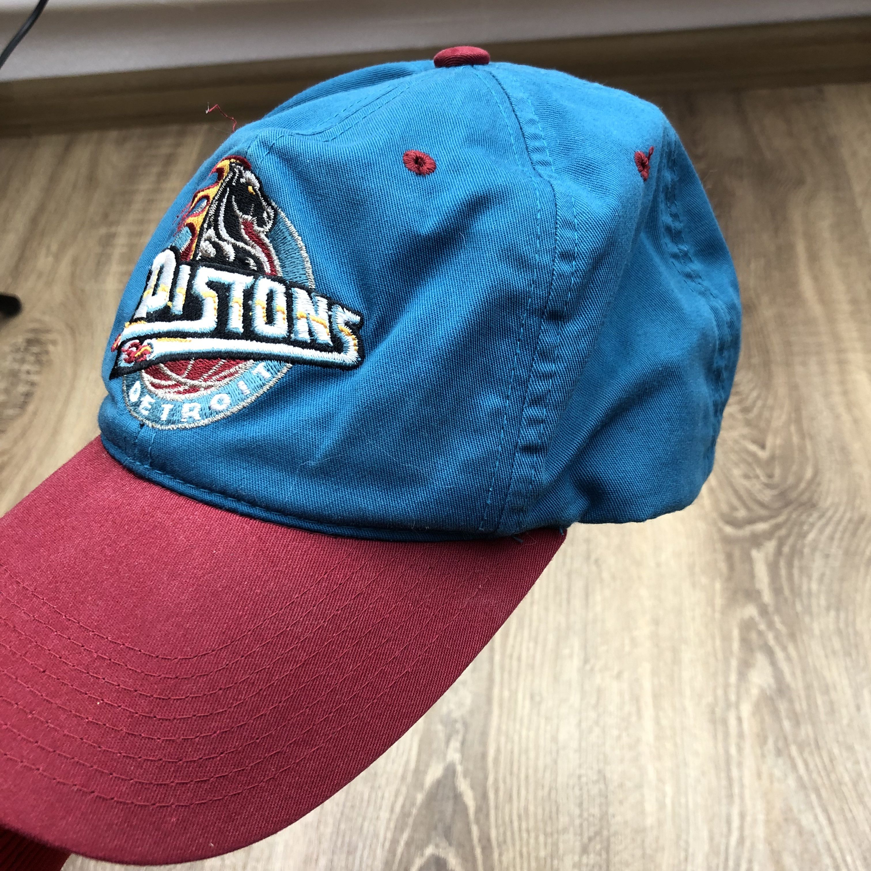 NBA × Vintage Vintage 90's Detroit Pistons Snapback Hat Cap Y2K Hype Size ONE SIZE - 6 Thumbnail