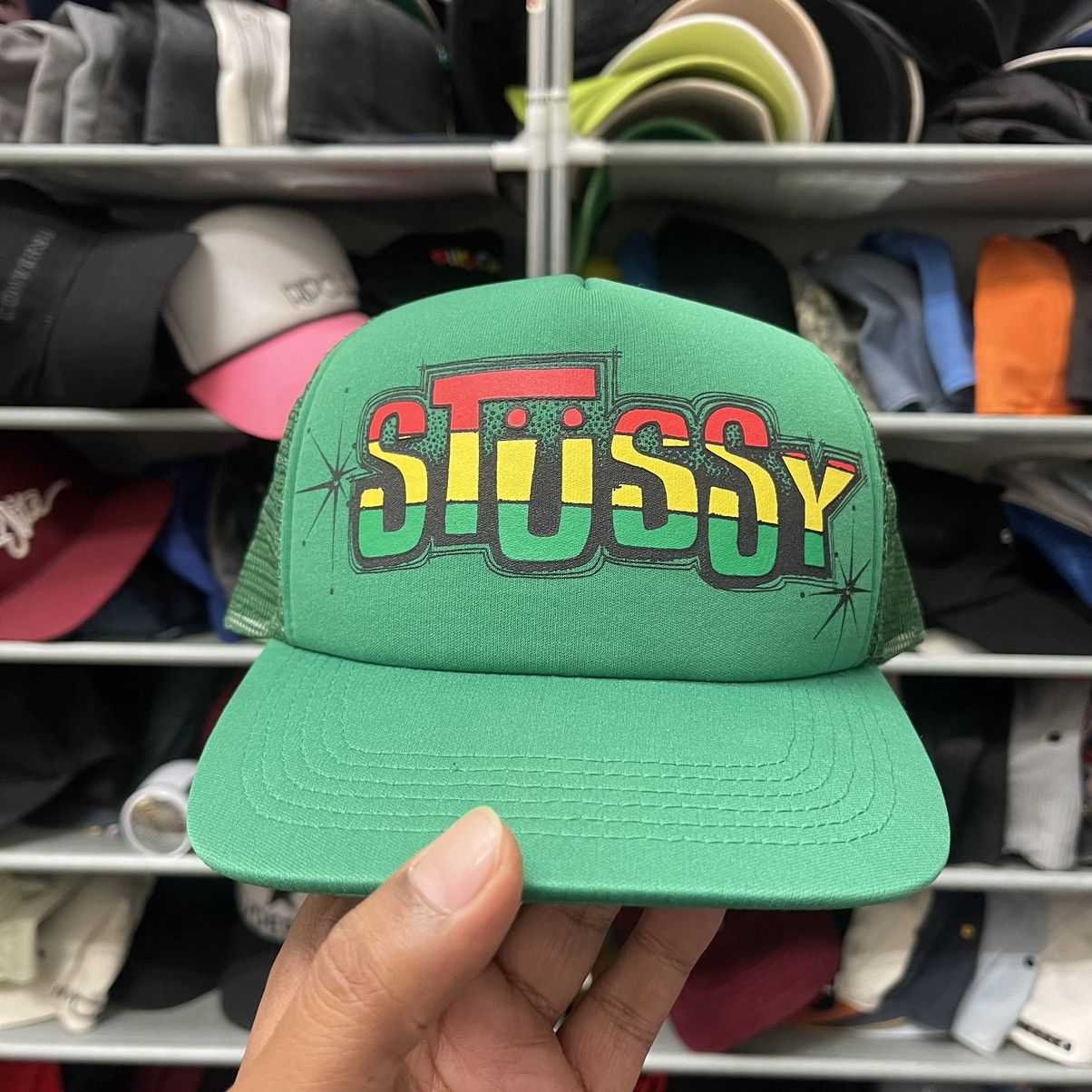 image of Designvintage Stussy Rasta Trucker Hat in Black/Green, Men's