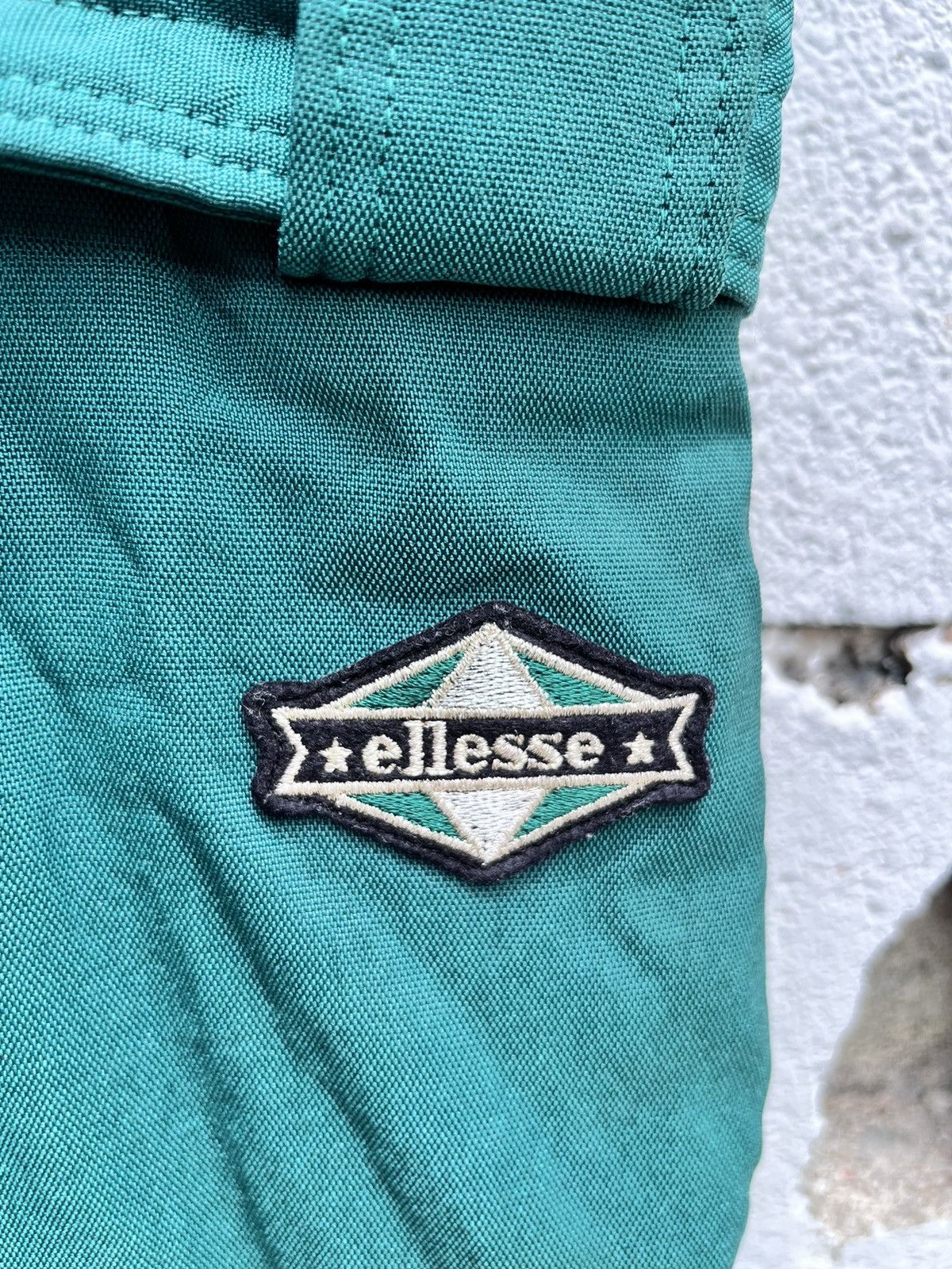 Ellesse Vintage Ellesse Sleeveless Women Ski Suit Size 40" / US 18 - 9 Thumbnail
