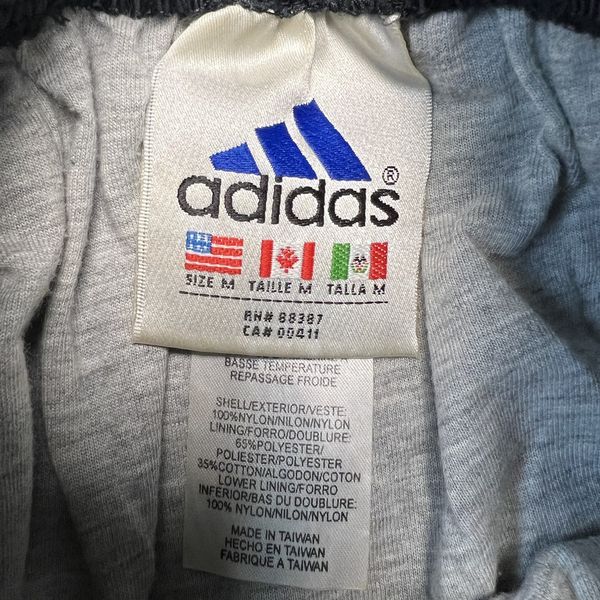 Tear Away Adidas -  Canada