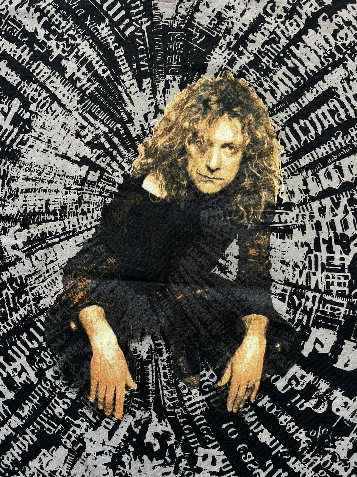 Band Tees × Vintage Robert Plant 1993 Vintage T Shirts ( Black Sabbath ) Size US XL / EU 56 / 4 - 3 Thumbnail