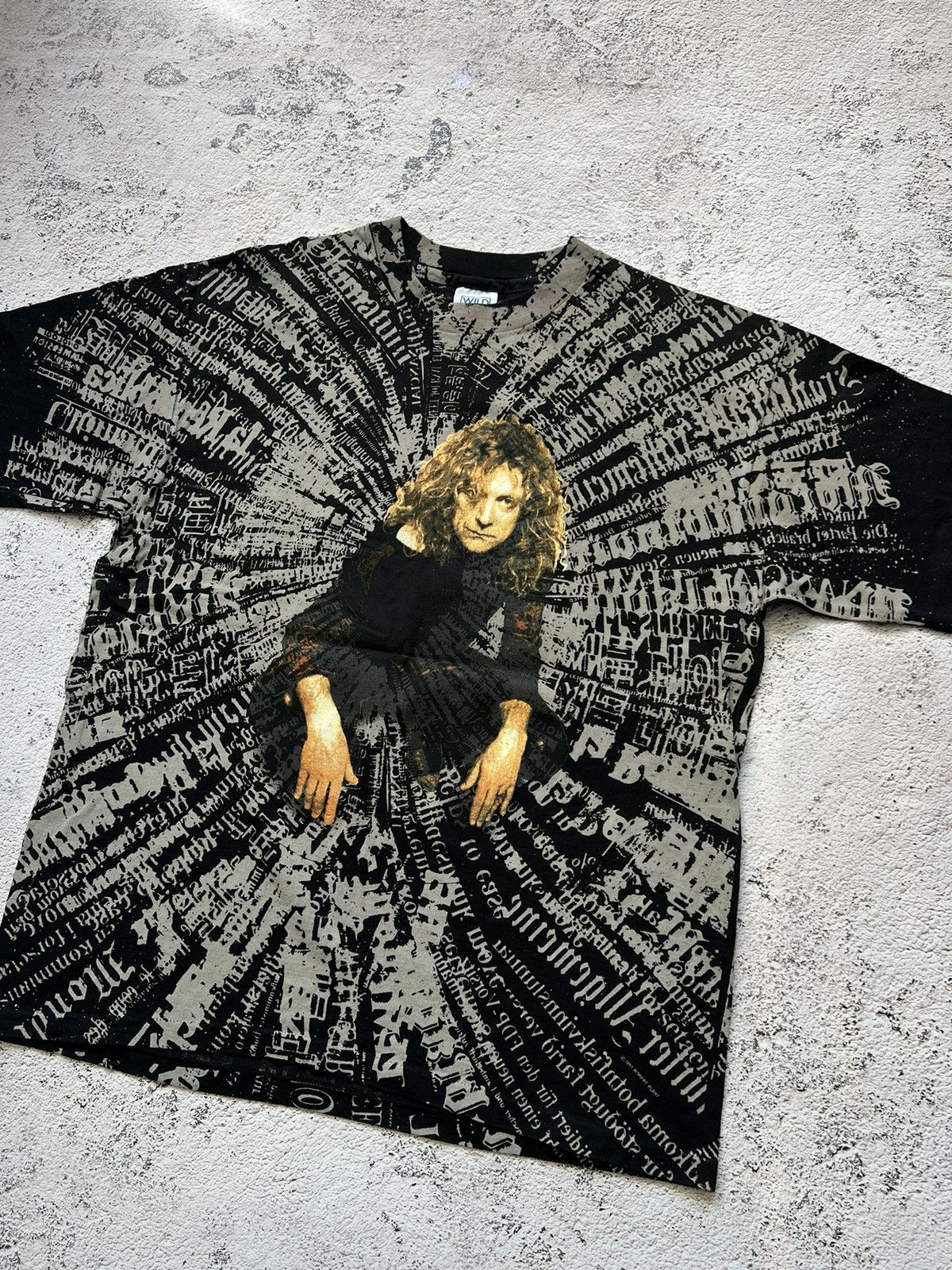 Band Tees × Vintage Robert Plant 1993 Vintage T Shirts ( Black Sabbath ) Size US XL / EU 56 / 4 - 2 Thumbnail