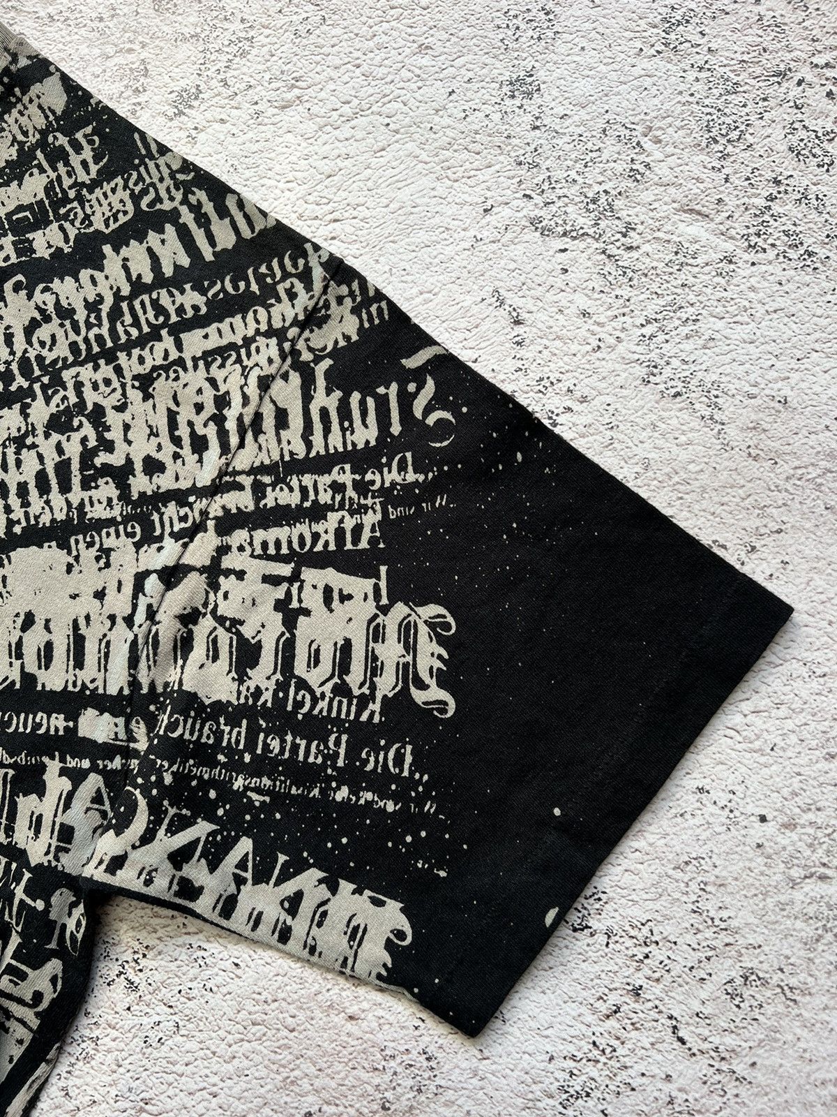 Band Tees × Vintage Robert Plant 1993 Vintage T Shirts ( Black Sabbath ) Size US XL / EU 56 / 4 - 6 Thumbnail