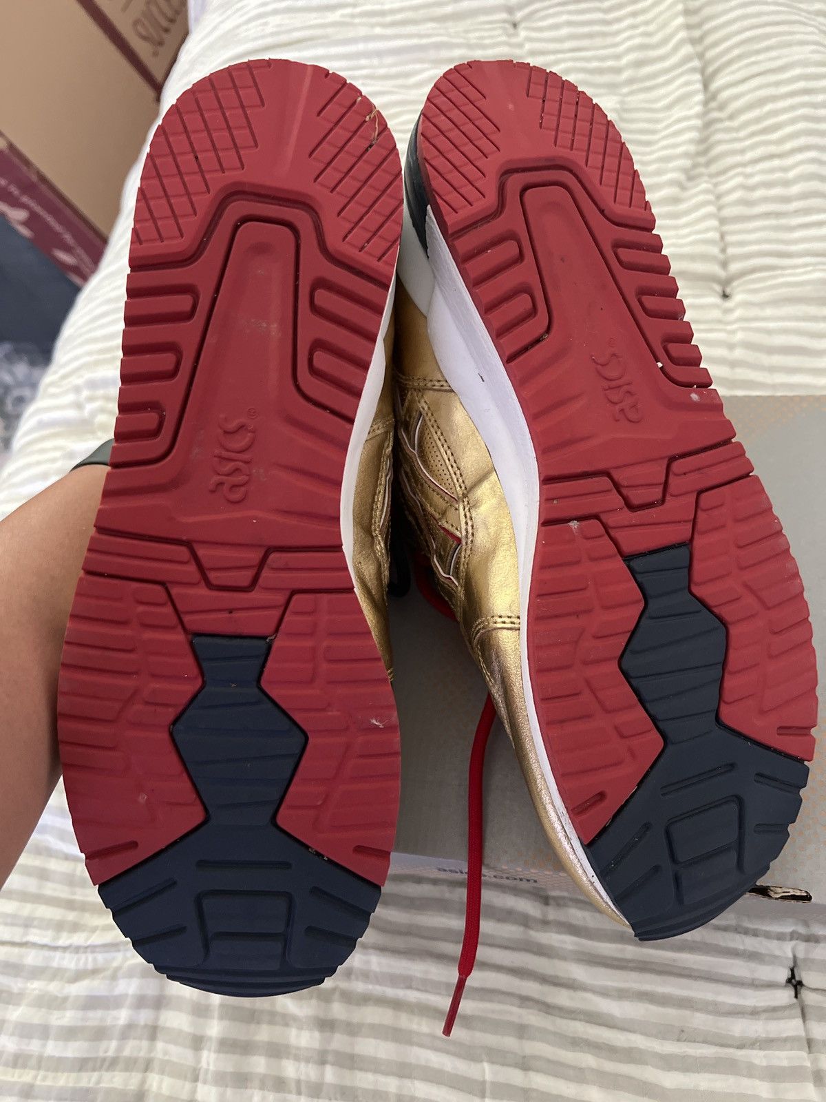 Asics × Kith × Ronnie Fieg Ronnie Fieg Asics KFE USA Gold Size US 11 / EU 44 - 6 Thumbnail