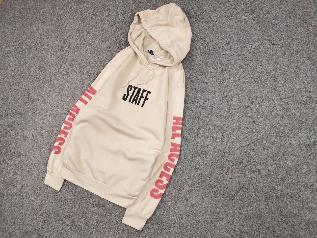 Justin Bieber Purpose World Tour Justin Bieber Staff Logo Beige Hoodie Size US M / EU 48-50 / 2 - 3 Thumbnail