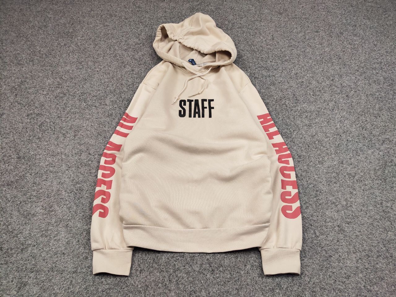 Justin Bieber Purpose World Tour Justin Bieber Staff Logo Beige Hoodie Size US M / EU 48-50 / 2 - 2 Thumbnail