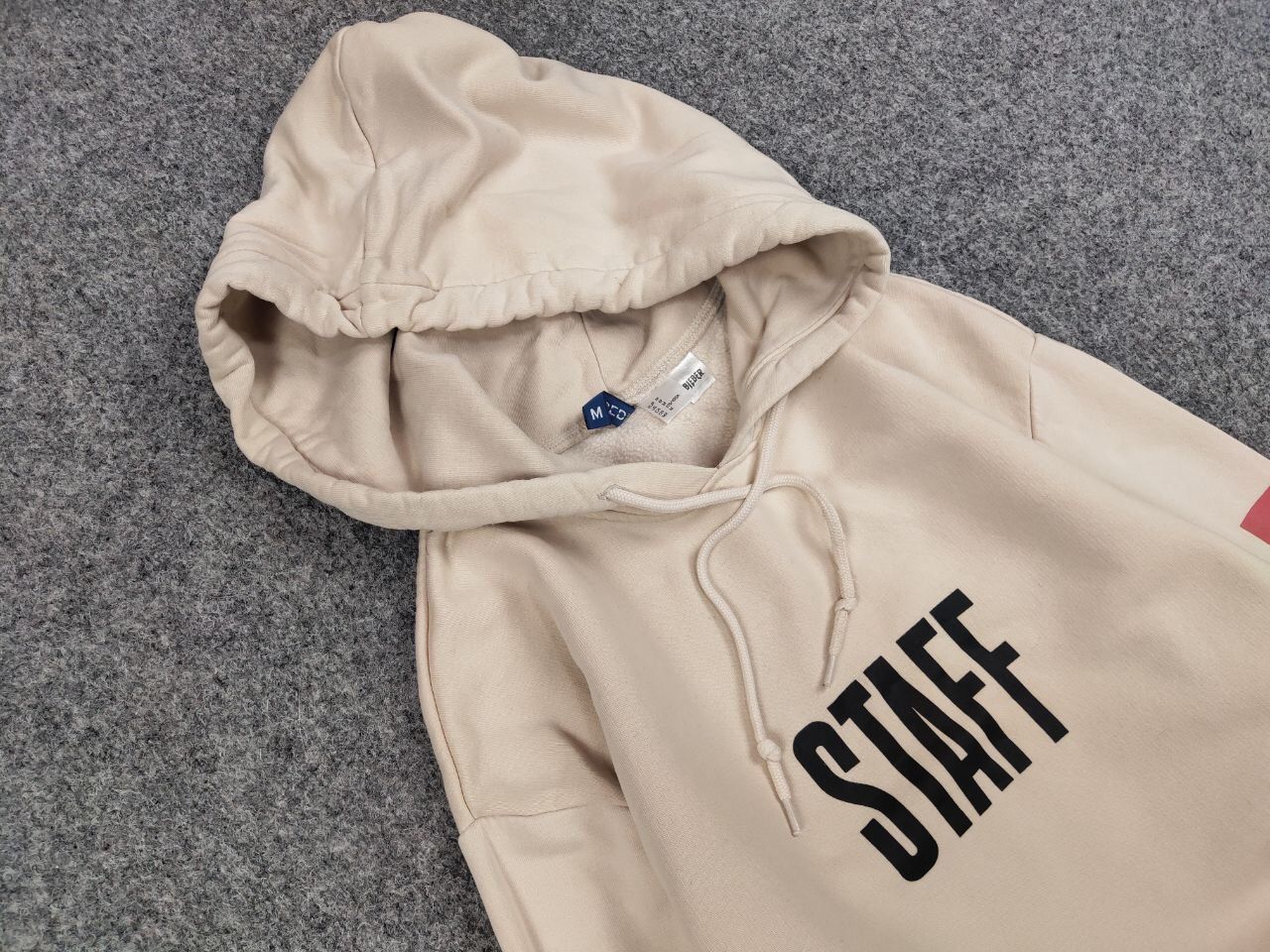 Justin Bieber Purpose World Tour Justin Bieber Staff Logo Beige Hoodie Size US M / EU 48-50 / 2 - 7 Thumbnail
