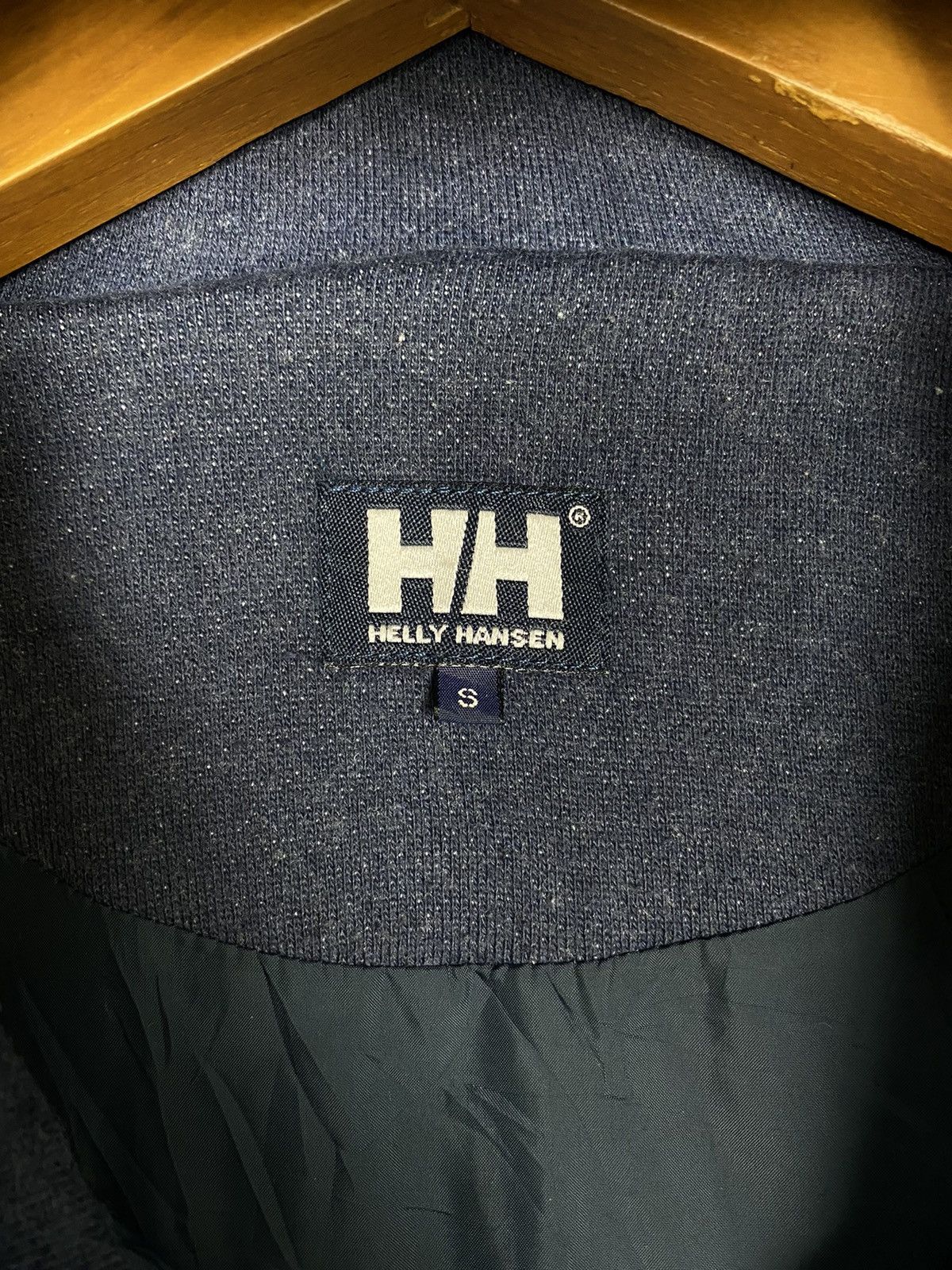 Helly Hansen Rare‼️ Helly Hensen Quilted Bomber Jacket Hoodie Size US S / EU 44-46 / 1 - 5 Thumbnail