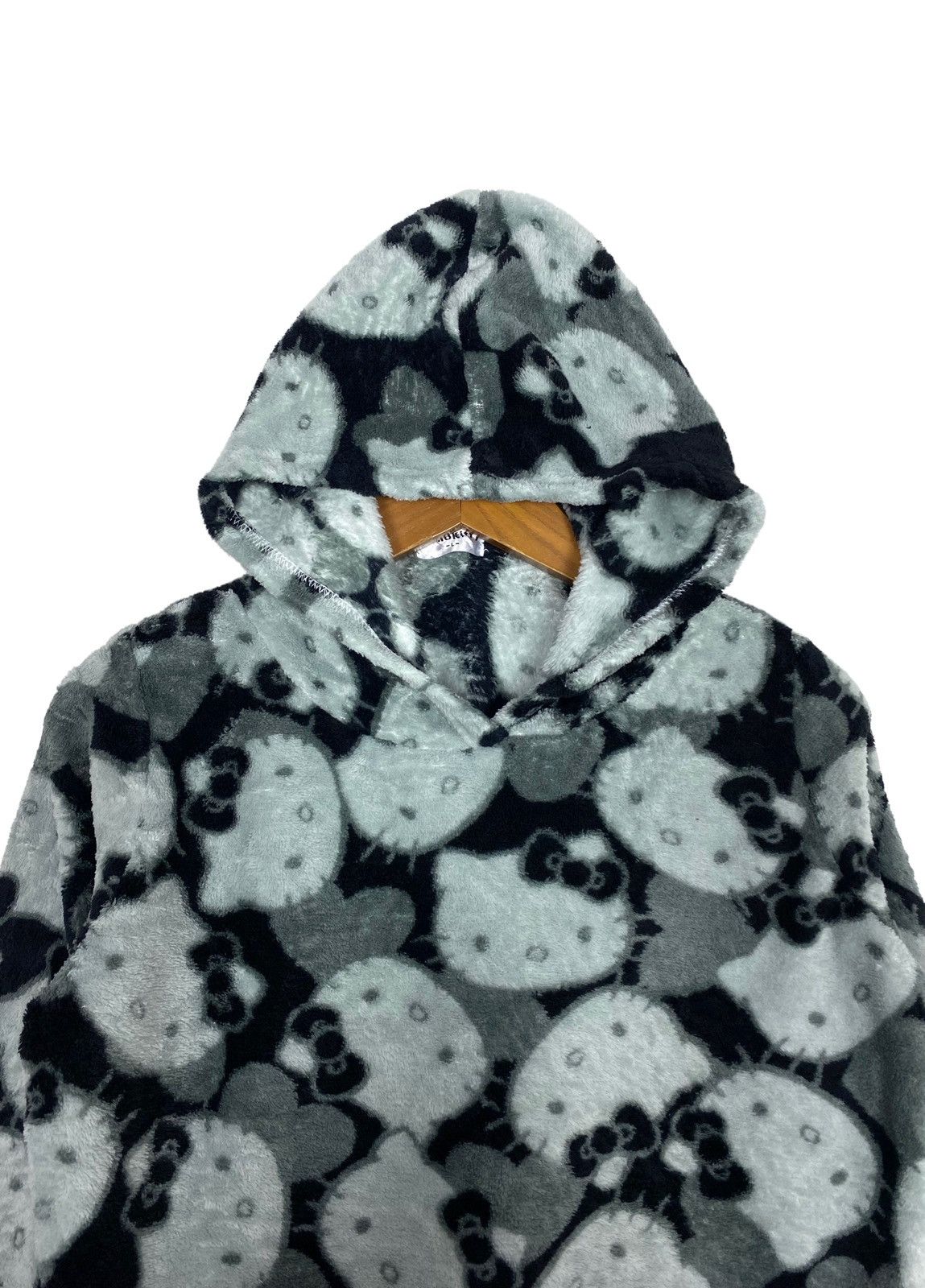 Japanese Brand Rare‼️ Hello Kitty Hoodie Fleece Full Print Size M / US 6-8 / IT 42-44 - 2 Thumbnail
