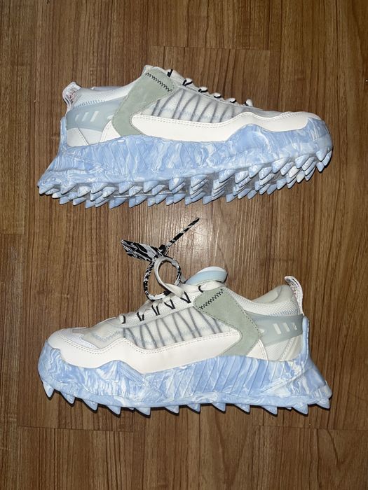 offwhite racer