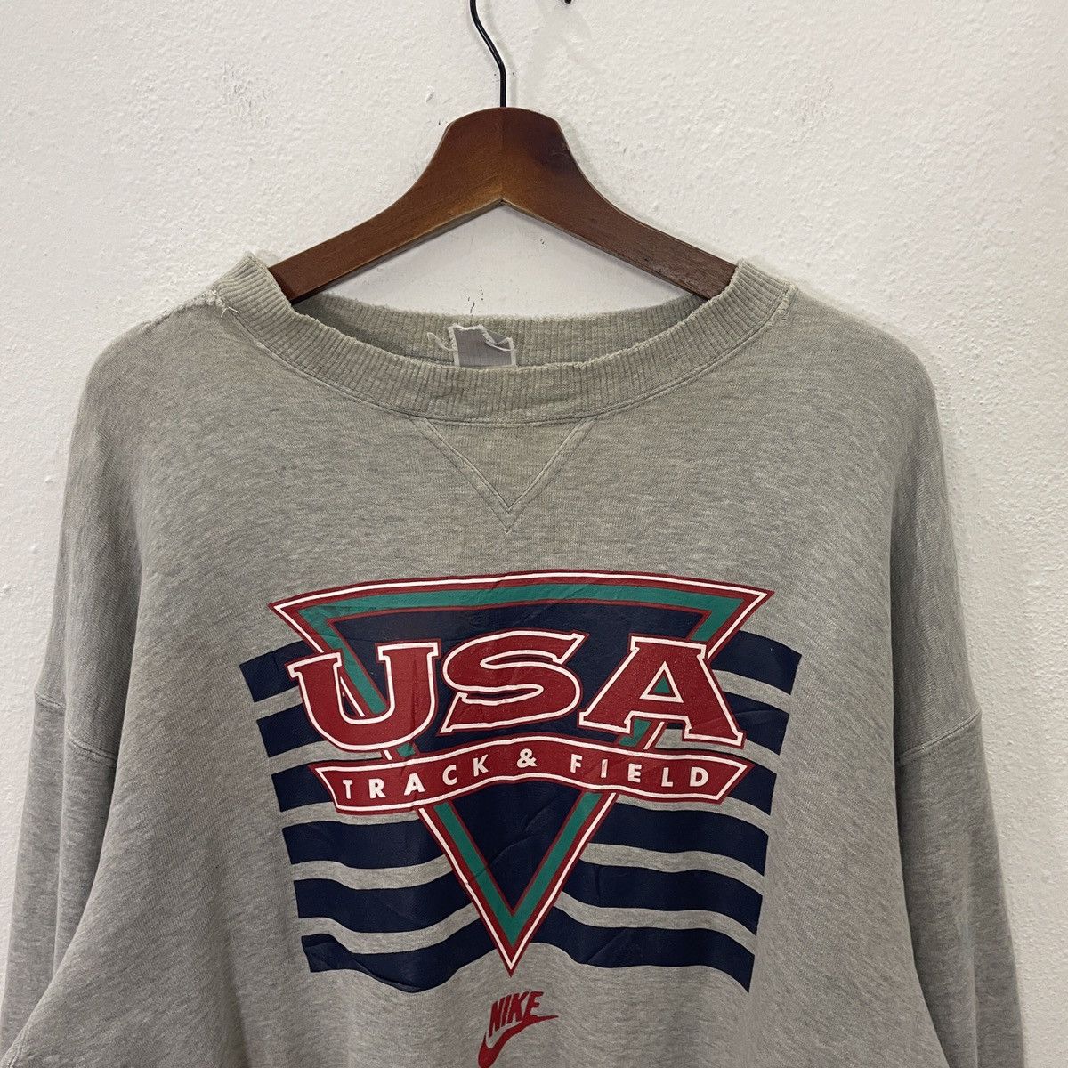 Nike Vintage 90s Nike Big Logo Distressed Sweatshirt Size US XL / EU 56 / 4 - 4 Thumbnail