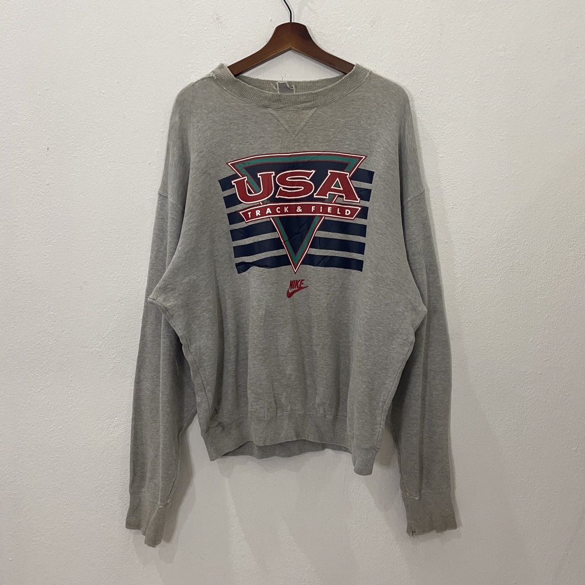 Nike Vintage 90s Nike Big Logo Distressed Sweatshirt Size US XL / EU 56 / 4 - 1 Thumbnail