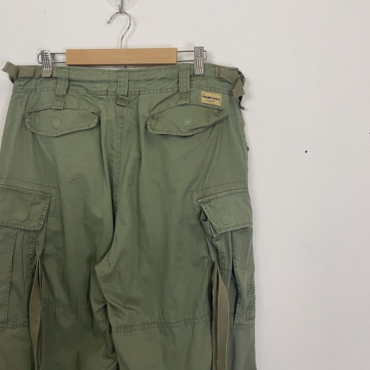 Japanese Brand Vintage Tom And Ashley Military Bondage Cargo Pants Size US 33 - 9 Thumbnail