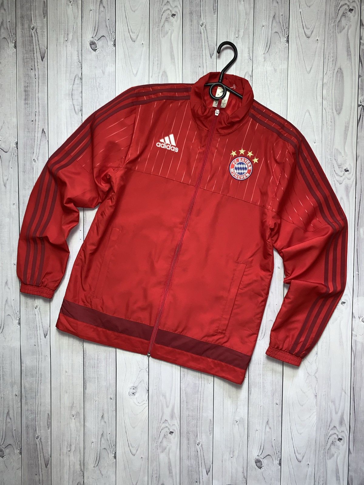 Track jacket adidas Bayern Munich size S red