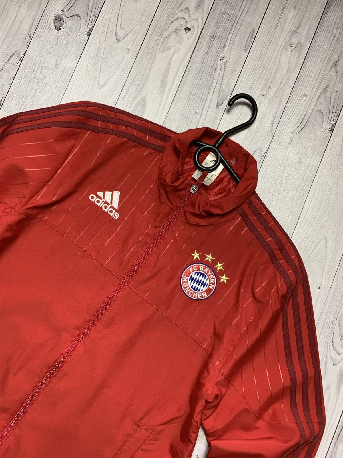 Track jacket adidas Bayern Munich size S red