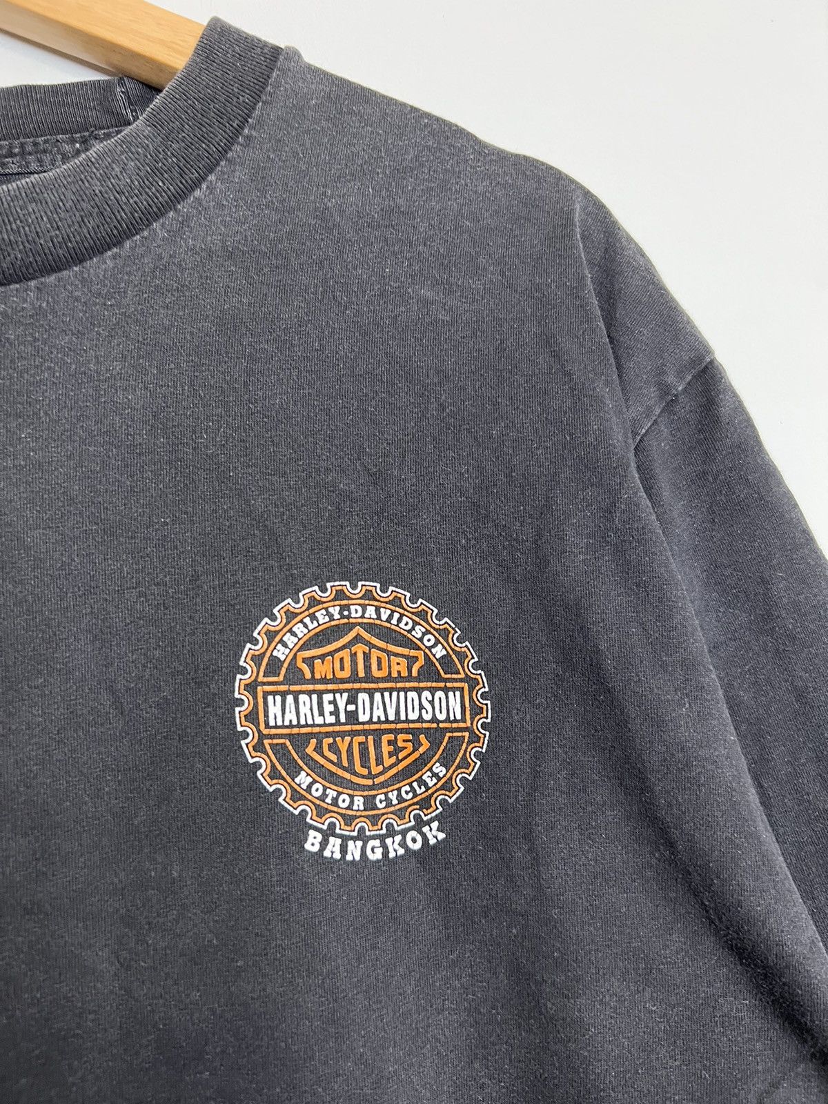 Harley Davidson Washed 00s Harley Davidson Motorcycles Bangkok Vintage Tee Size US L / EU 52-54 / 3 - 4 Thumbnail