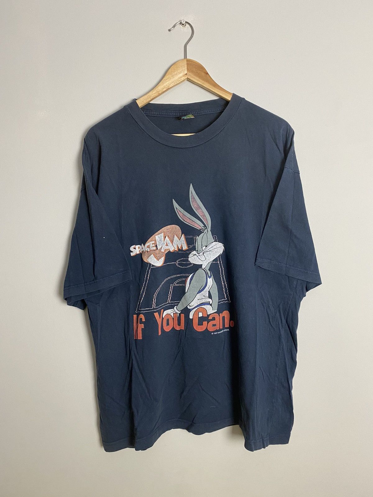 Vintage Vintage 1997 Space Jam Bugs Bunny If You Can Tshirt Tee Size US XL / EU 56 / 4 - 1 Thumbnail