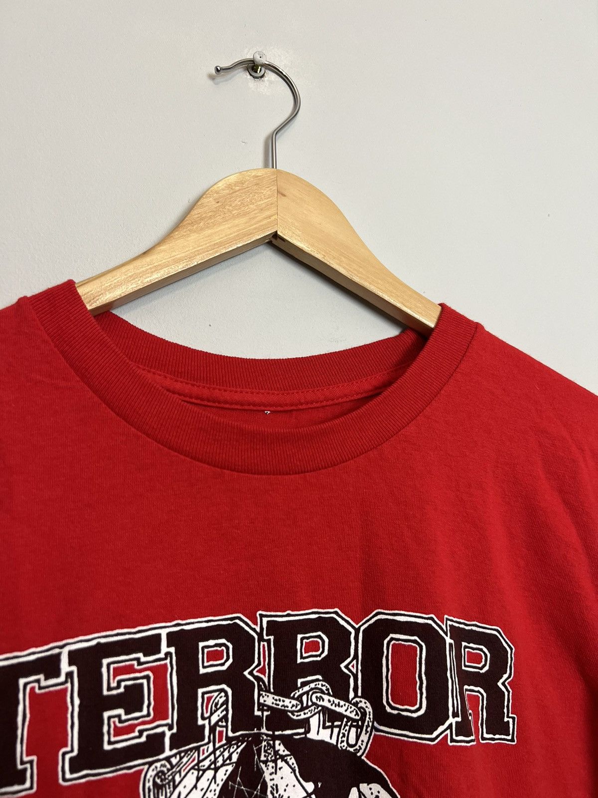 Band Tees Rare 00s Terror Trapped In A World Hardcore Band Tshirt Y2K Size US L / EU 52-54 / 3 - 4 Thumbnail