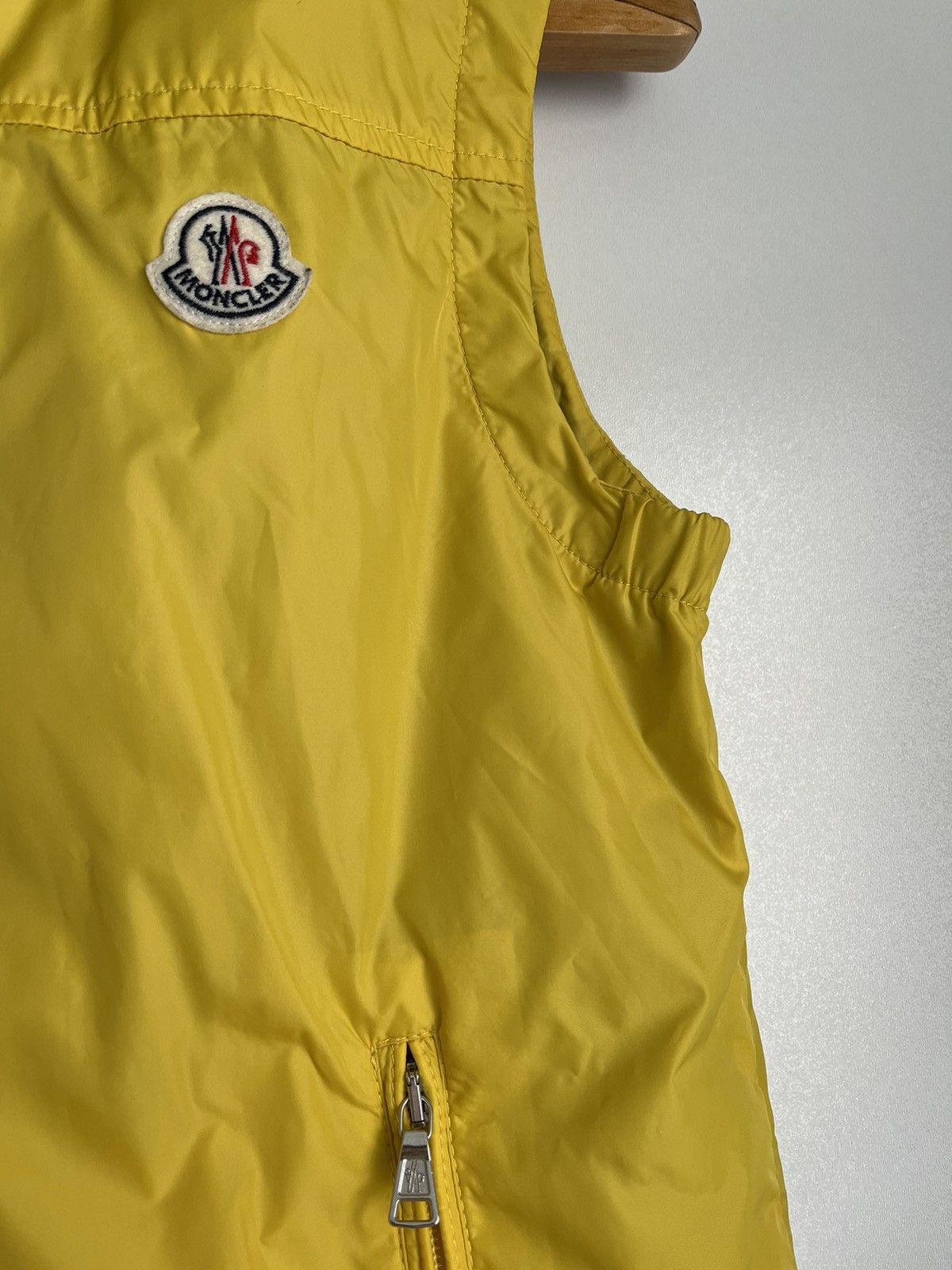 Moncler Moncler Deneb Gilet (14 years) Size US XS / EU 42 / 0 - 7 Thumbnail