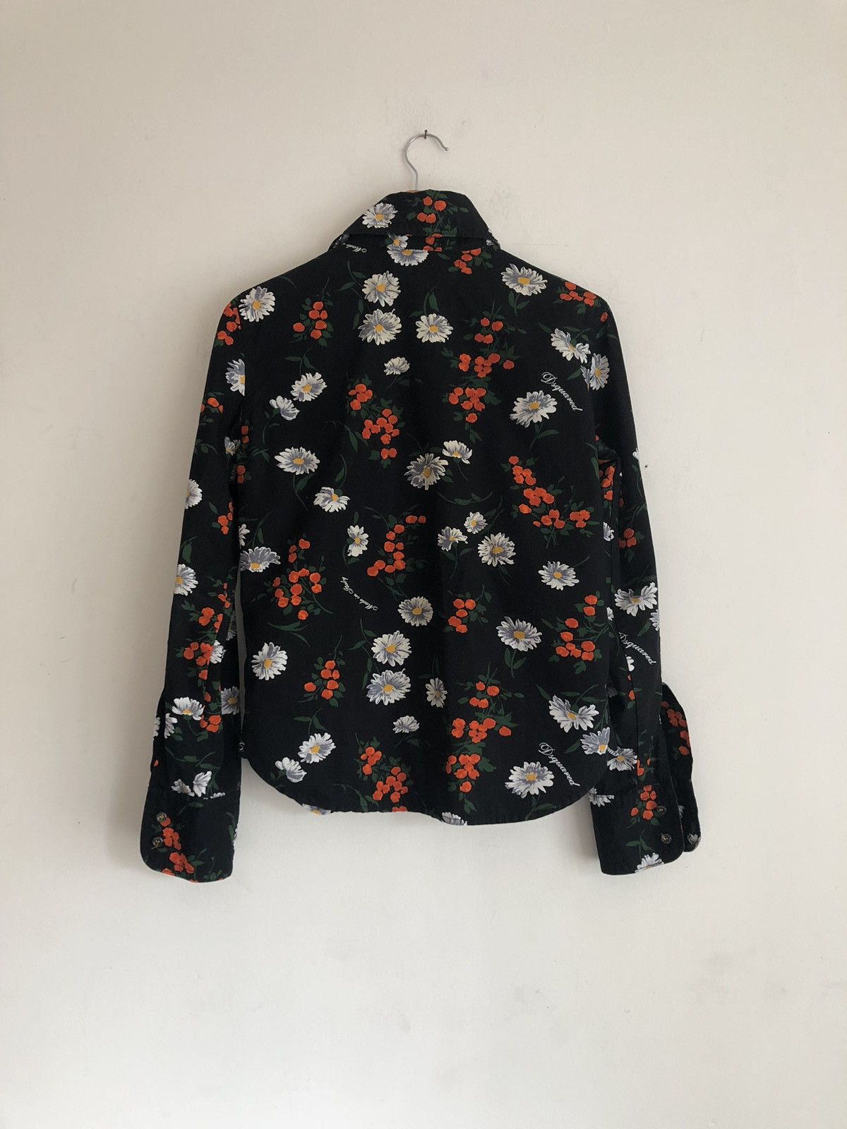 Dsquared2 Dsquared2 Floral Black Button Down Shirt Size Small Size US S / EU 44-46 / 1 - 5 Thumbnail