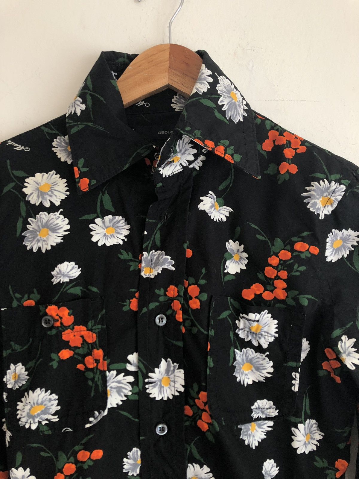 Dsquared2 Dsquared2 Floral Black Button Down Shirt Size Small Size US S / EU 44-46 / 1 - 4 Thumbnail