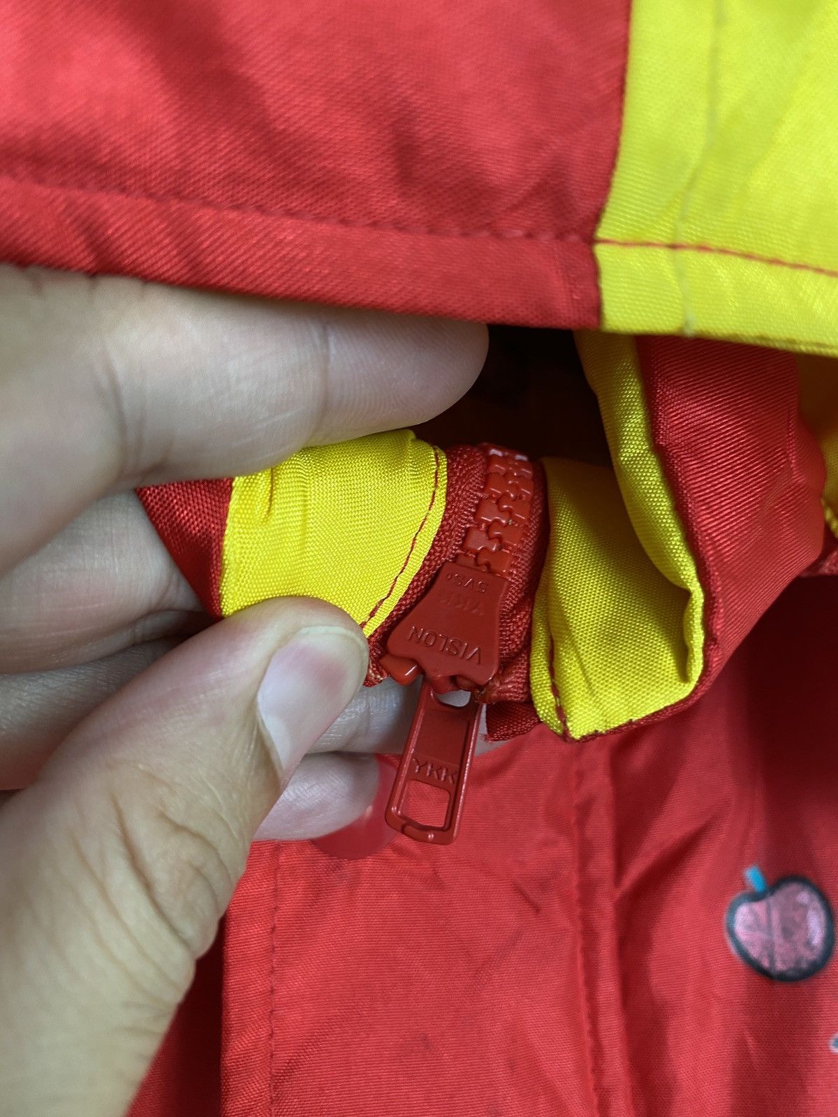Japanese Brand Rare‼️ Vintage Hello Kitty Ski Coverall Big Logo (For Kids) Size US 26 / EU 42 - 6 Thumbnail