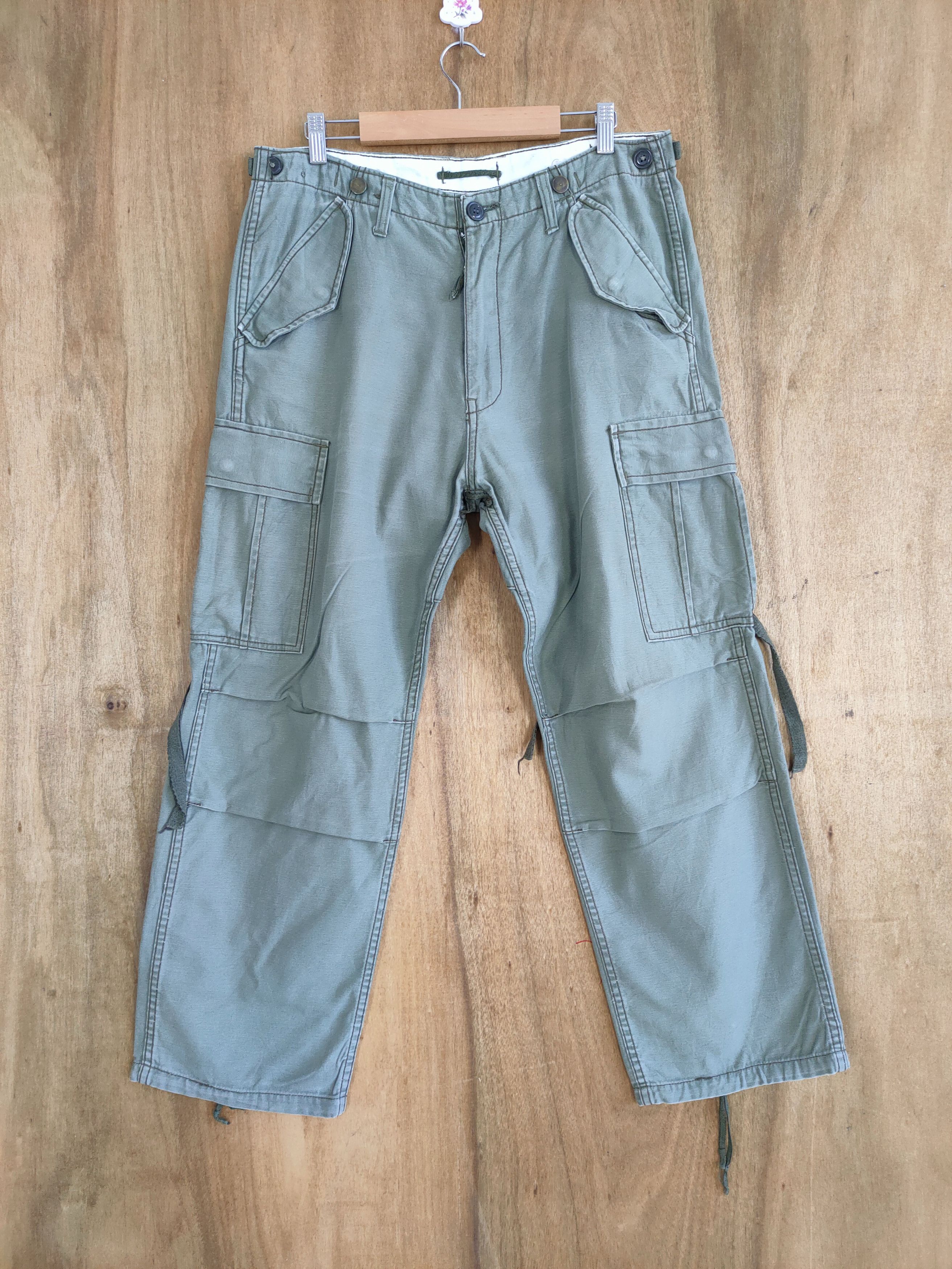 Vintage VINTAGE MILITARY BONDAGE FADED CARGO PANTS Size US 34 / EU 50 - 12 Thumbnail