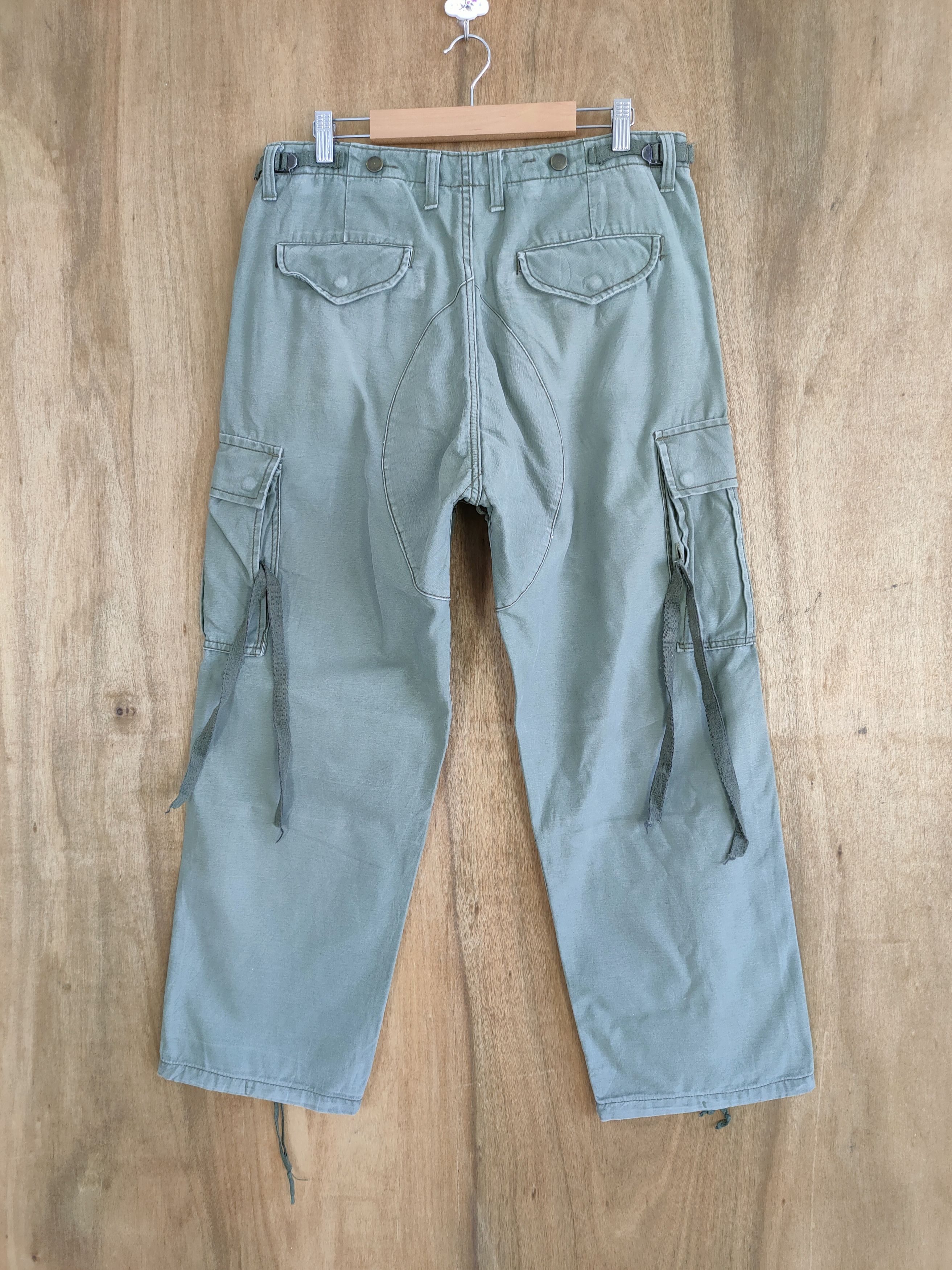 Vintage VINTAGE MILITARY BONDAGE FADED CARGO PANTS Size US 34 / EU 50 - 13 Thumbnail