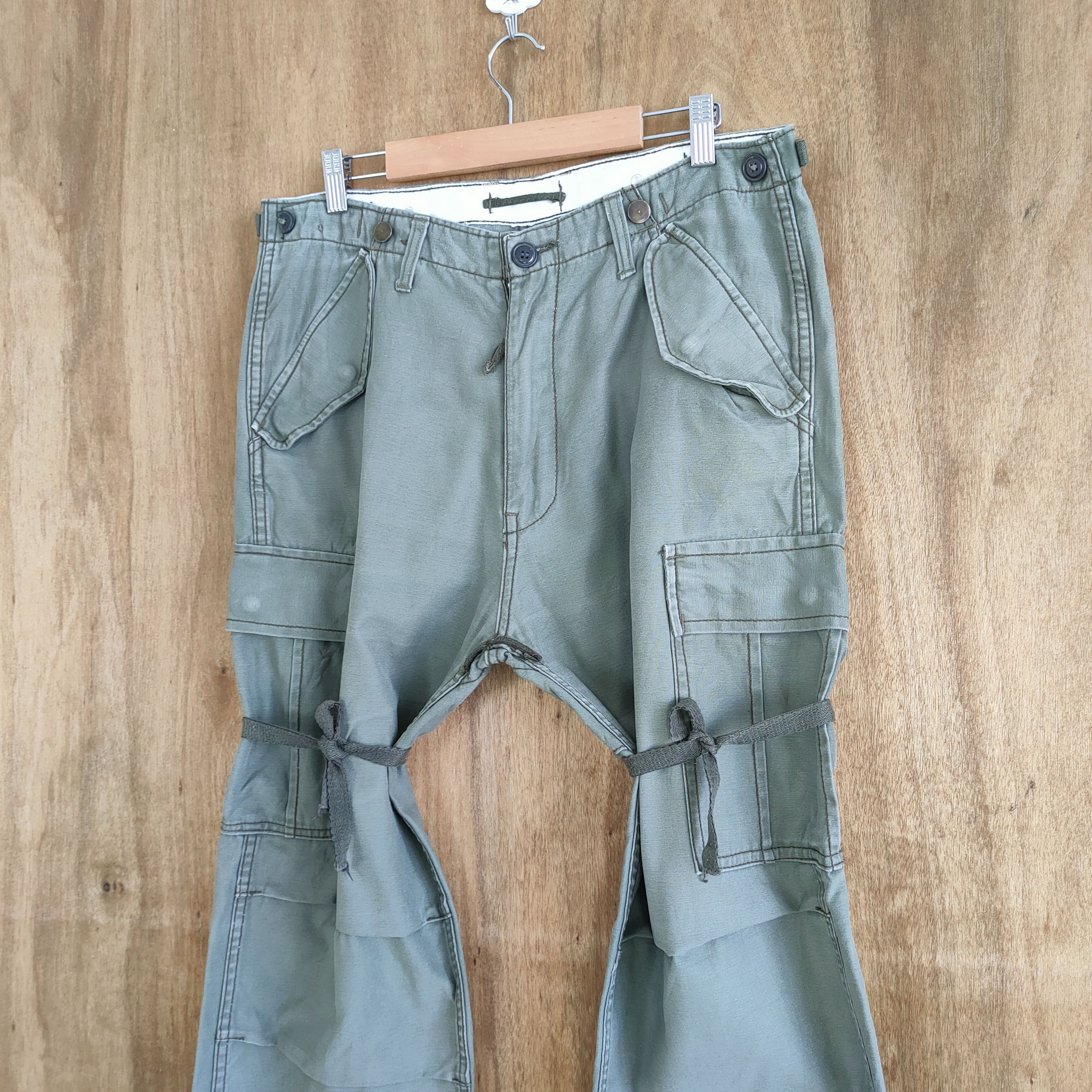 Vintage VINTAGE MILITARY BONDAGE FADED CARGO PANTS Size US 34 / EU 50 - 5 Thumbnail