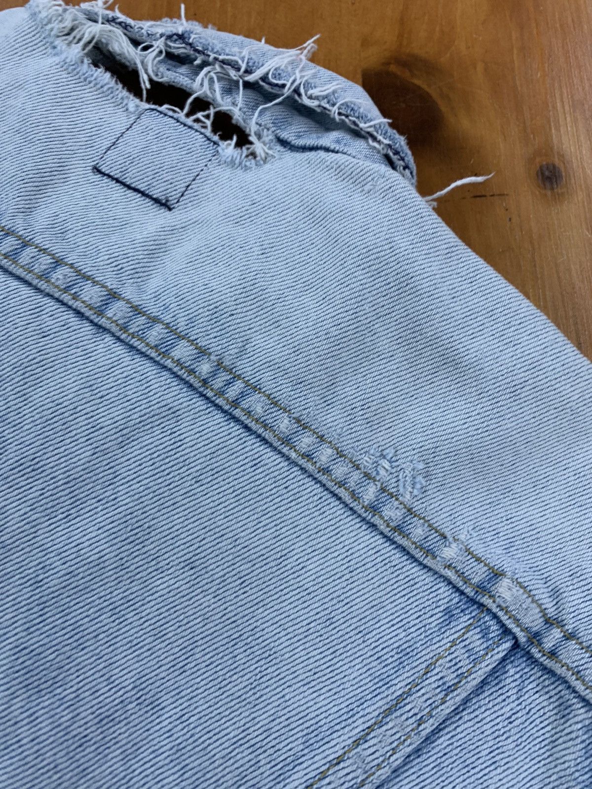 Lee × Vintage 1990s Lee Distressed Jean Jacket Size US L / EU 52-54 / 3 - 5 Thumbnail