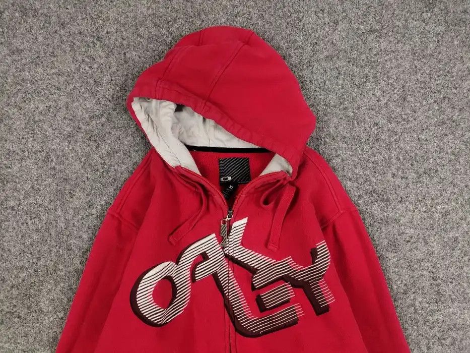 Oakley Vintage 90's Oakley Japan Embroidered logo Cotton Zip Hoodie Size US XL / EU 56 / 4 - 3 Thumbnail