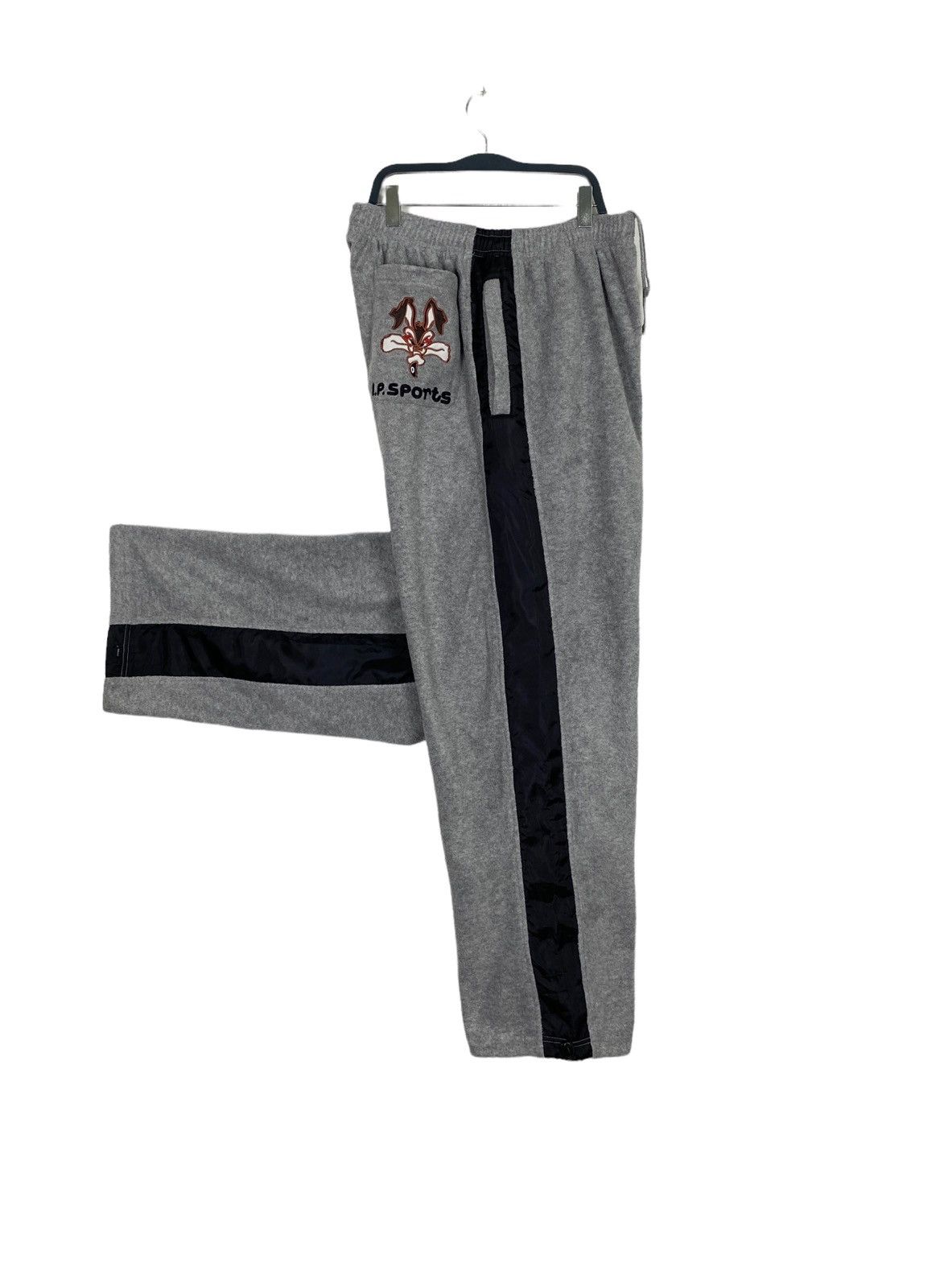Vintage Impressive Sports Embroidery Bugs Bunny Logo Sweatpant Size US 35 - 1 Thumbnail