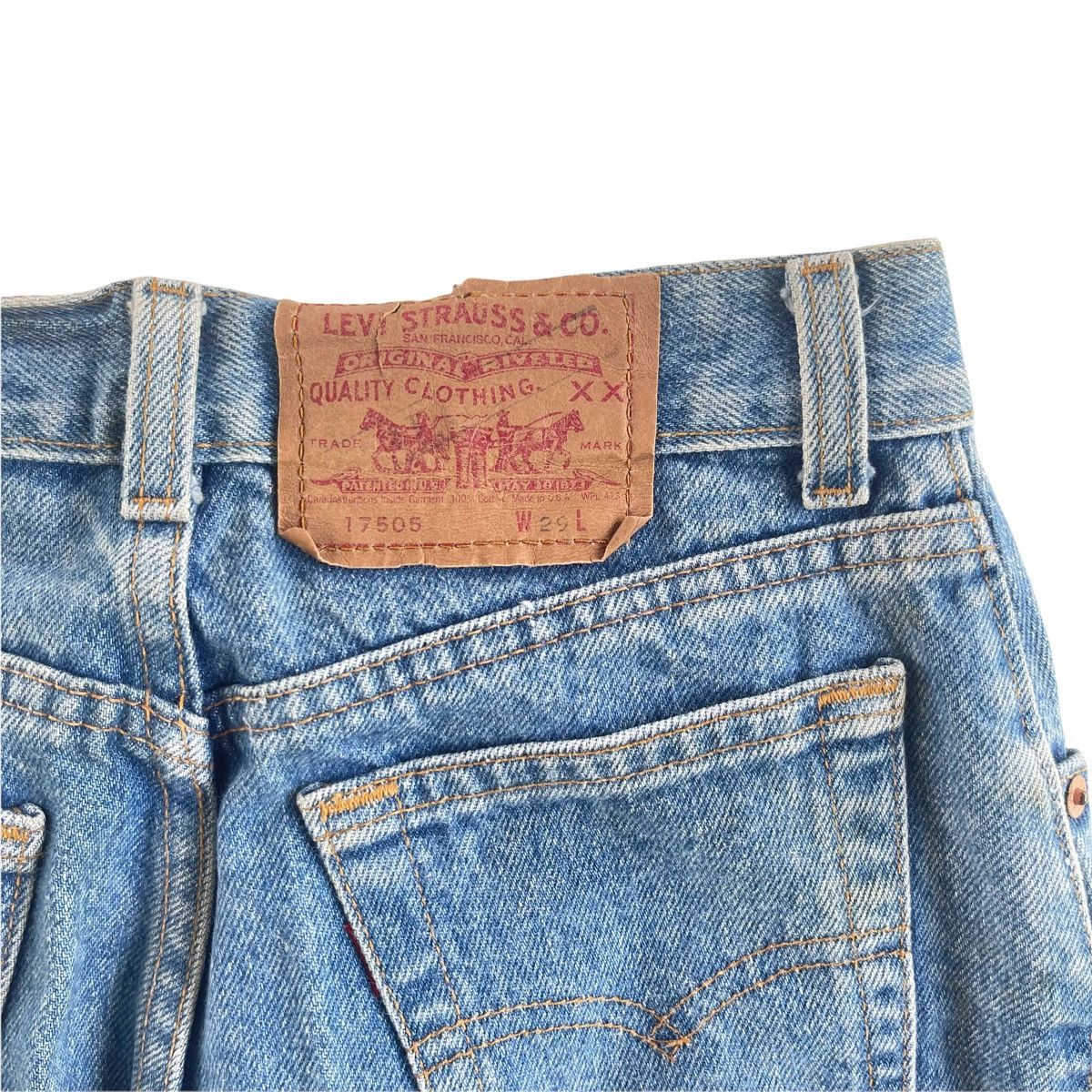 Levi's × Vintage 90s Levi’s Light Washed Faded Denim Jeans Size US 26 / EU 42 - 9 Thumbnail