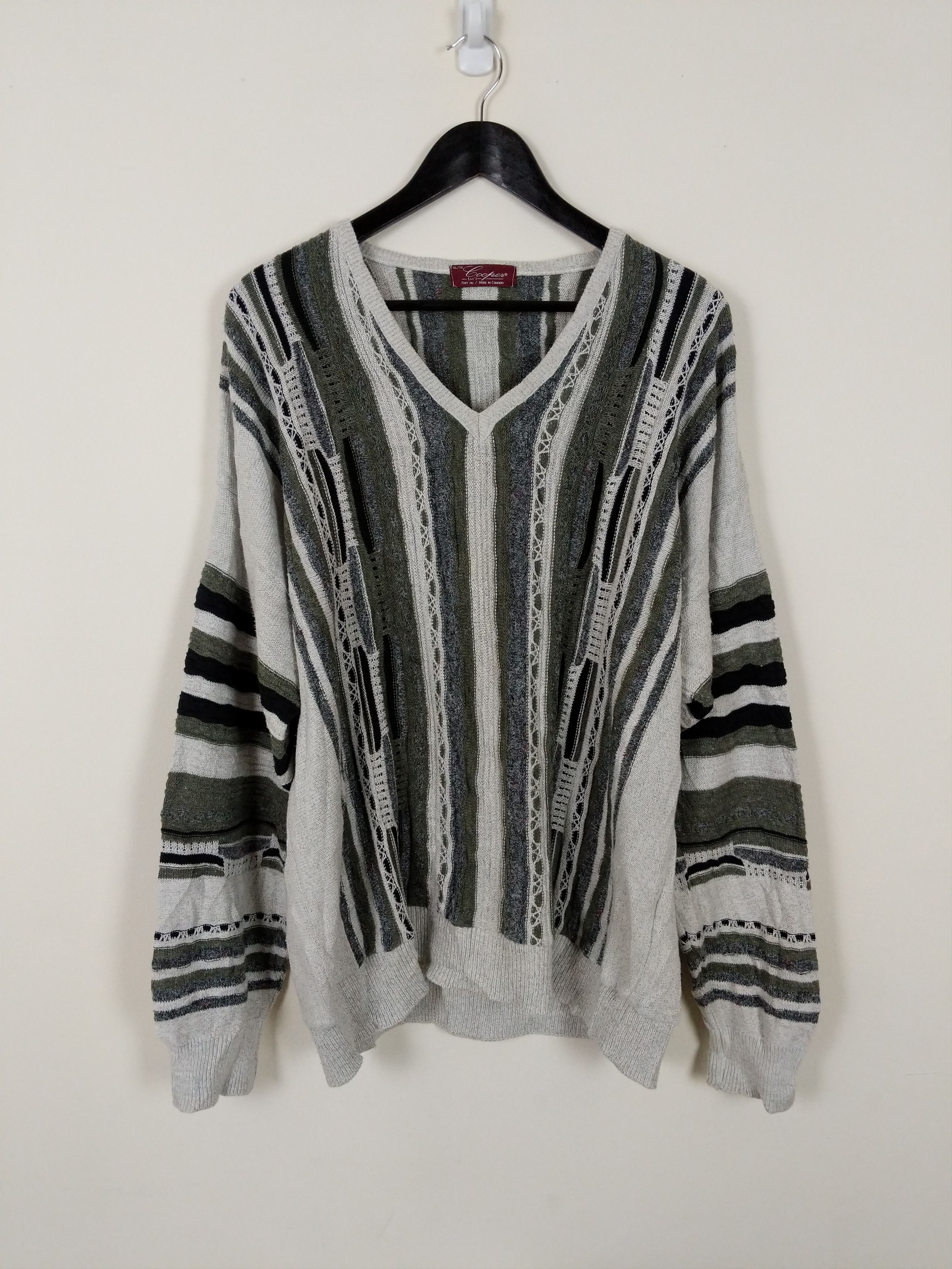 Coogi Vintage 90s Canada Coogi Style Textured 3D Knit Sweater Size US XL / EU 56 / 4 - 1 Thumbnail