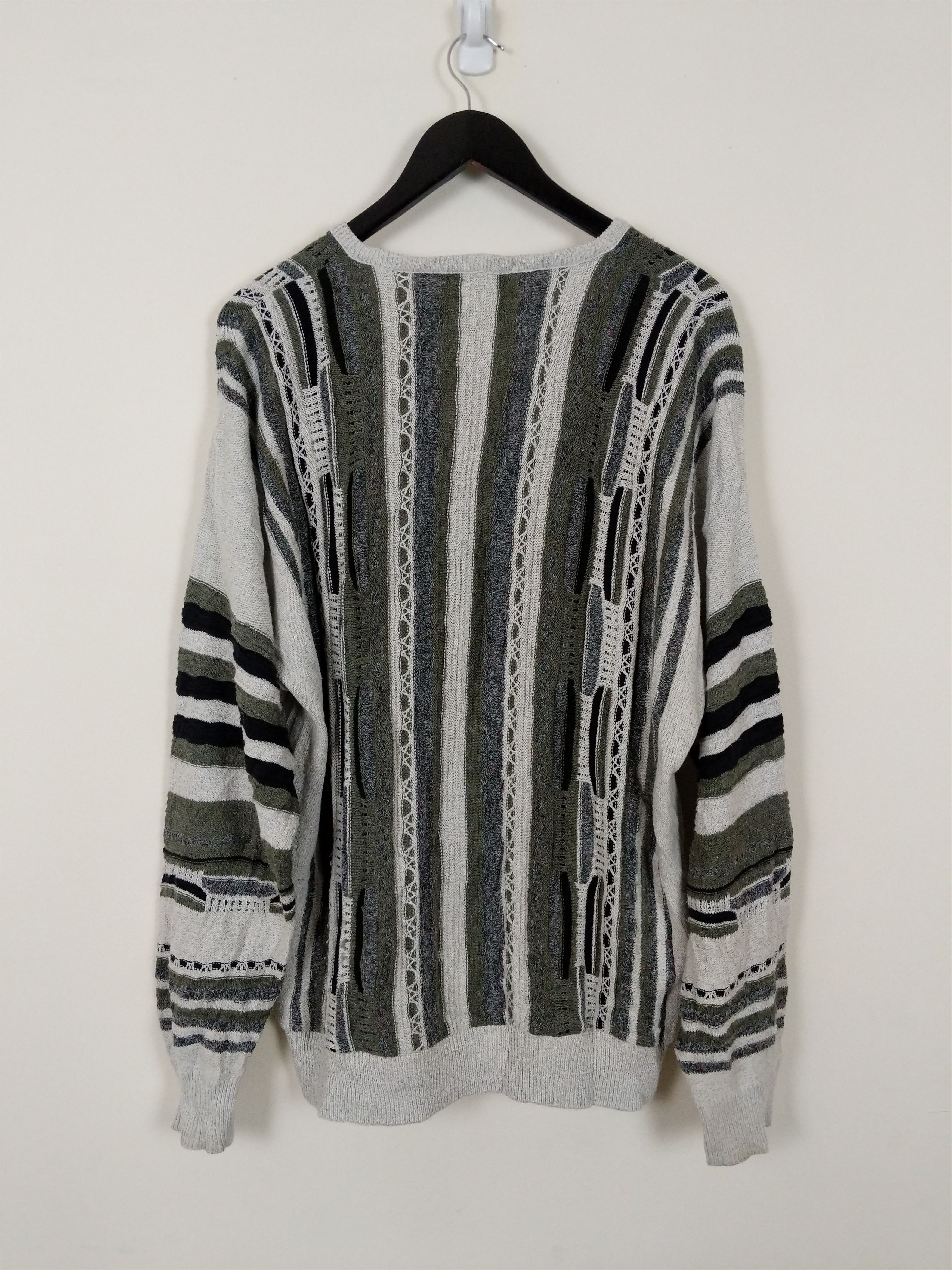 Coogi Vintage 90s Canada Coogi Style Textured 3D Knit Sweater Size US XL / EU 56 / 4 - 6 Thumbnail