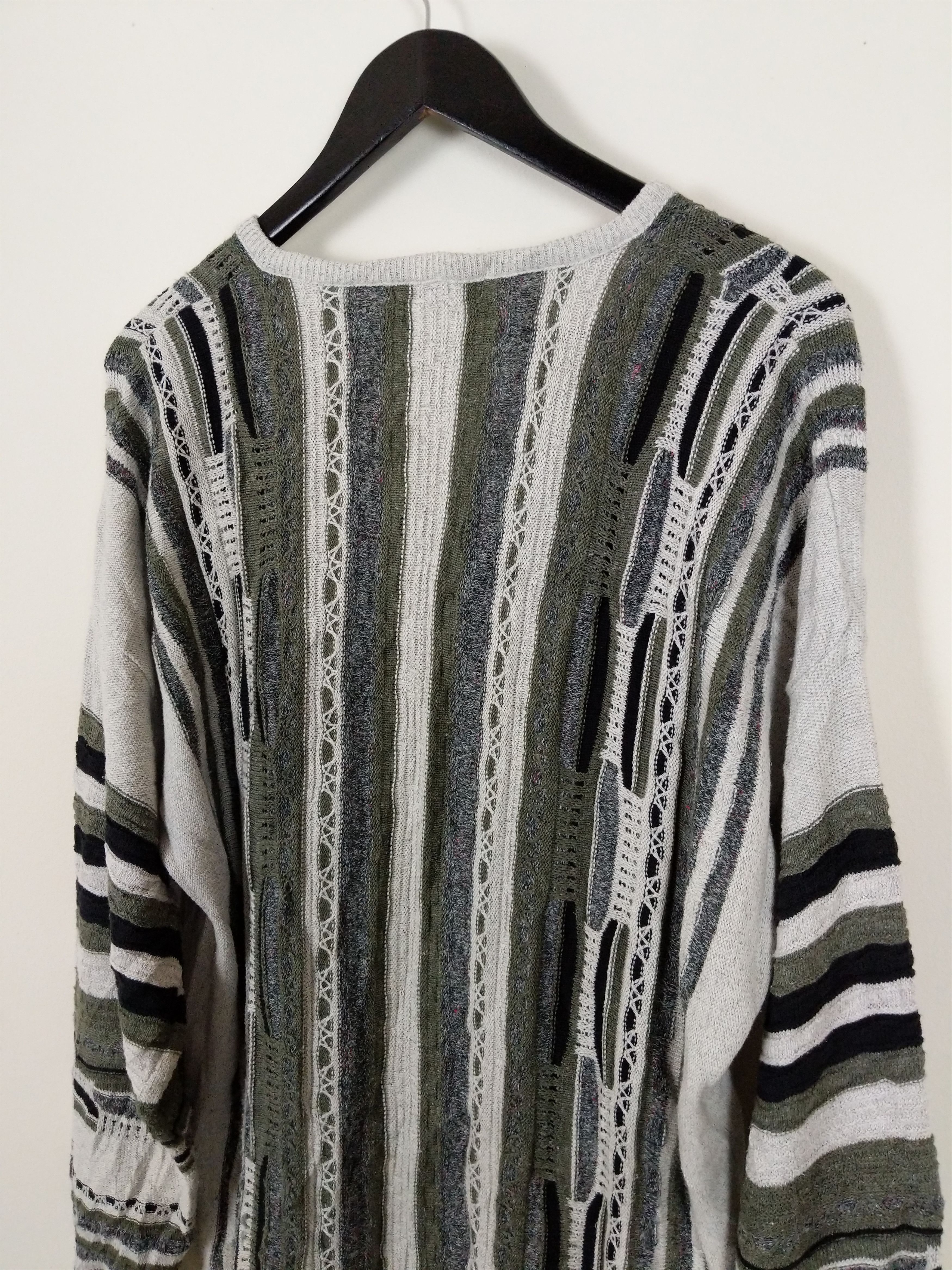 Coogi Vintage 90s Canada Coogi Style Textured 3D Knit Sweater Size US XL / EU 56 / 4 - 7 Thumbnail