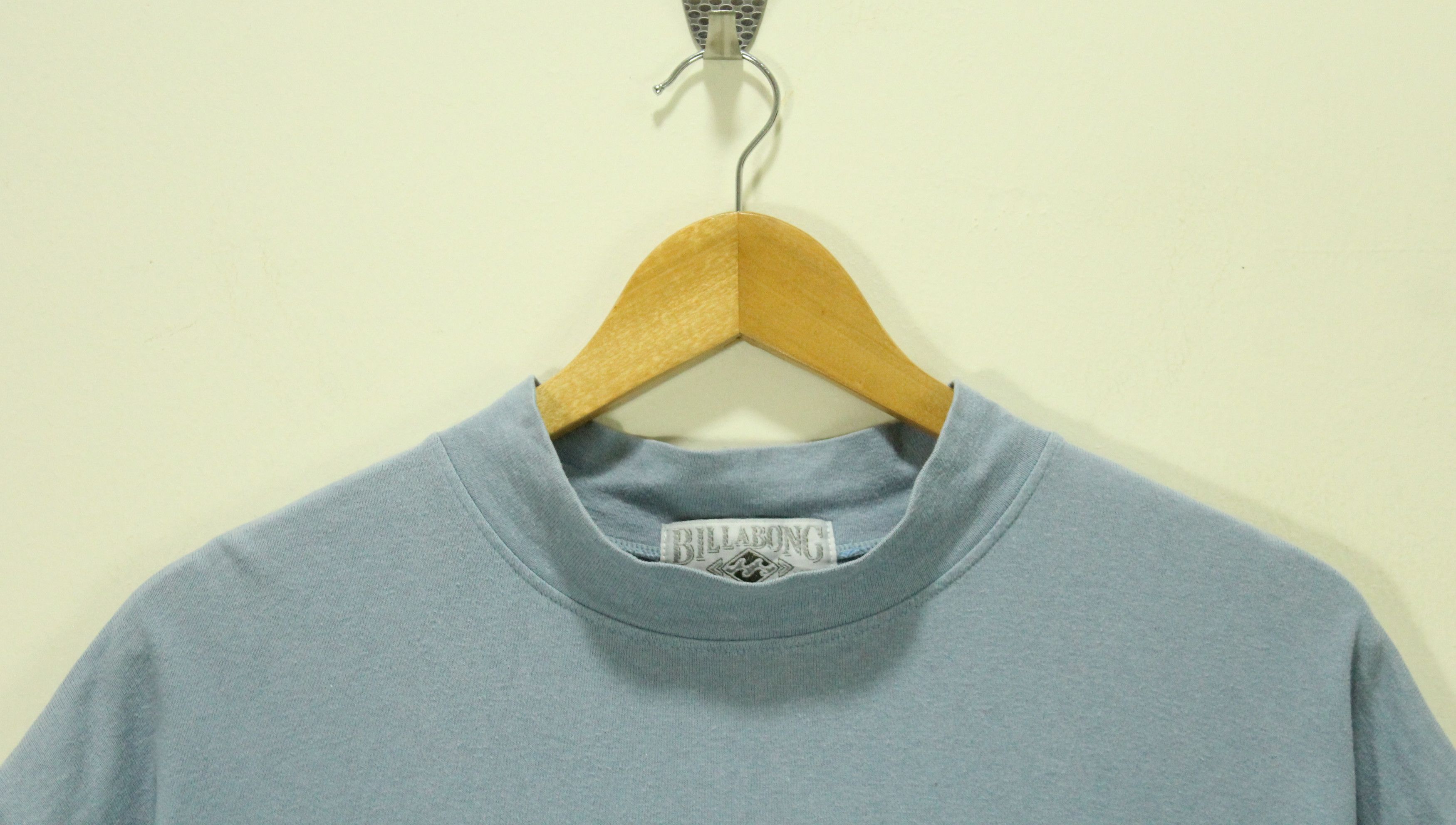 Billabong Vintage BILLABONG T Shirt Single Stitches Size US L / EU 52-54 / 3 - 4 Thumbnail