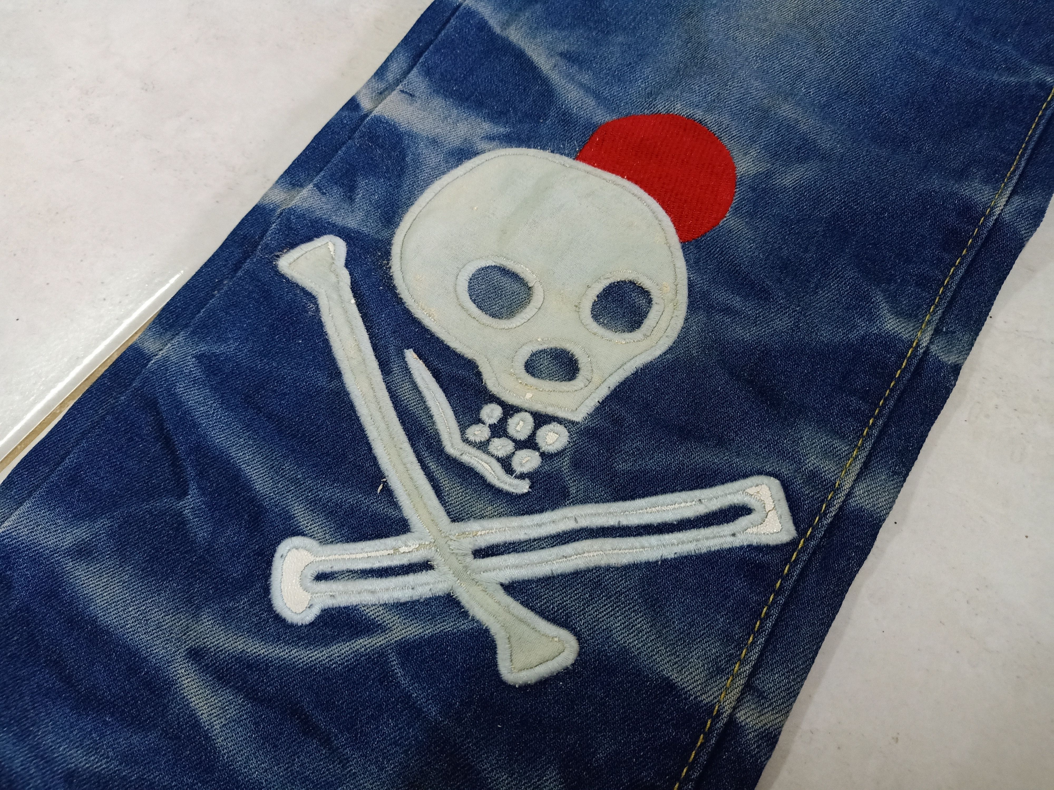 Japanese Brand SANMARUICHI Japan Embroidered Skull Big Logo Blue Denim Size US 32 / EU 48 - 4 Thumbnail