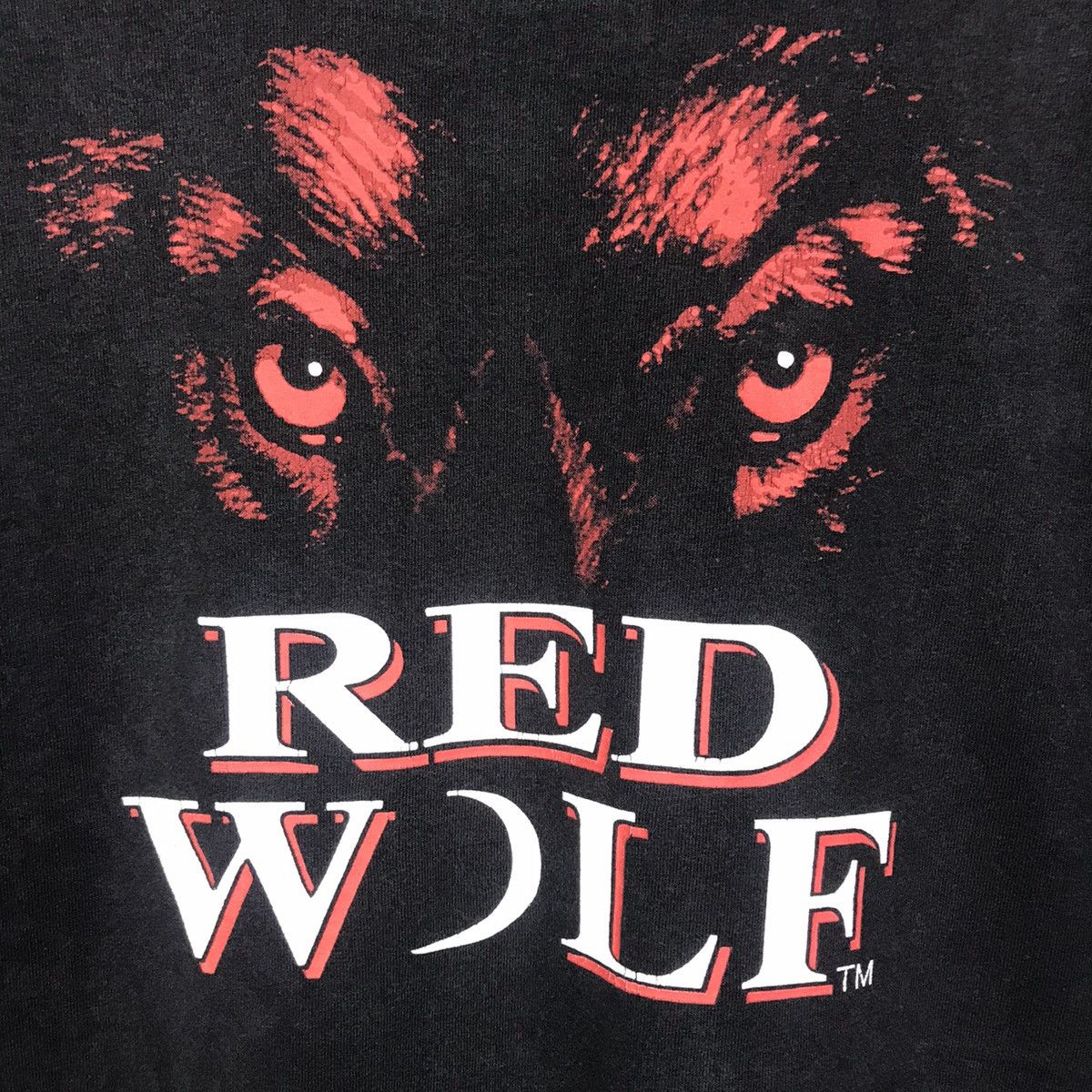 Vintage Vintage 90s Red Wolf Action Movie Promo Size US L / EU 52-54 / 3 - 5 Thumbnail