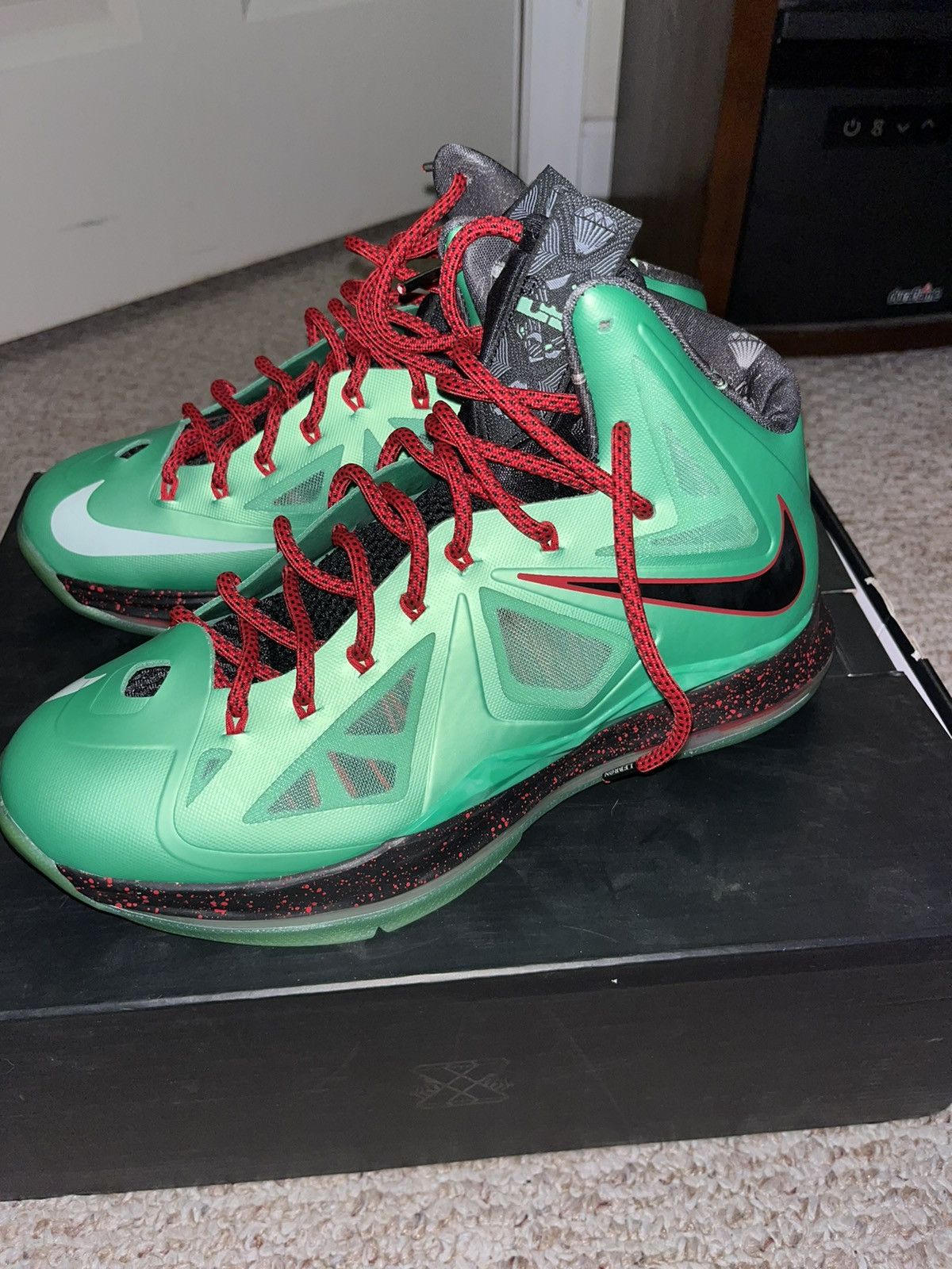 image of Nike Lebron 10 Cutting Jade Shoes in Jade Green, Men's