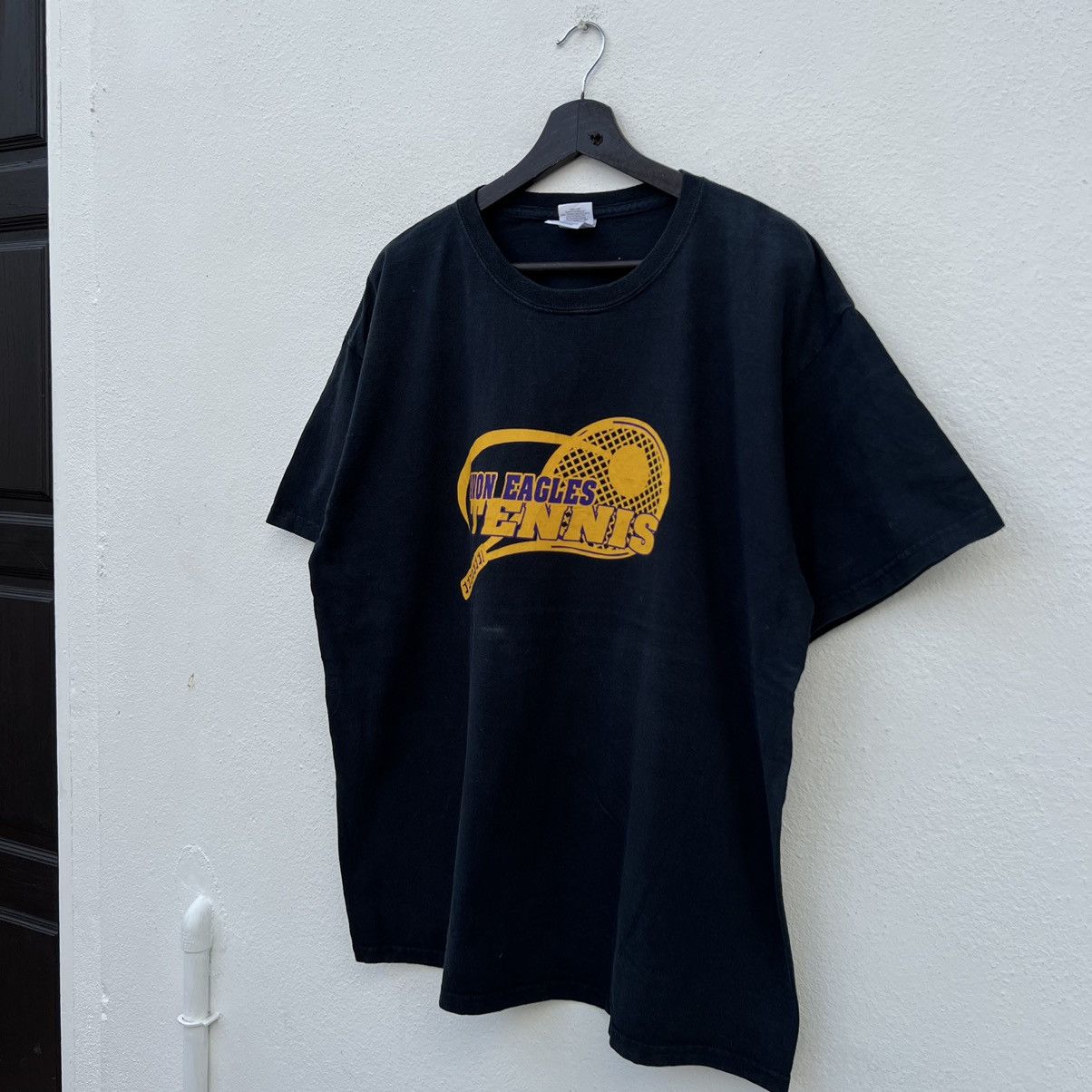 Japanese Brand VINTAGE AVON EAGLES TENNIS BIG LOGO TEE Size US XL / EU 56 / 4 - 2 Thumbnail