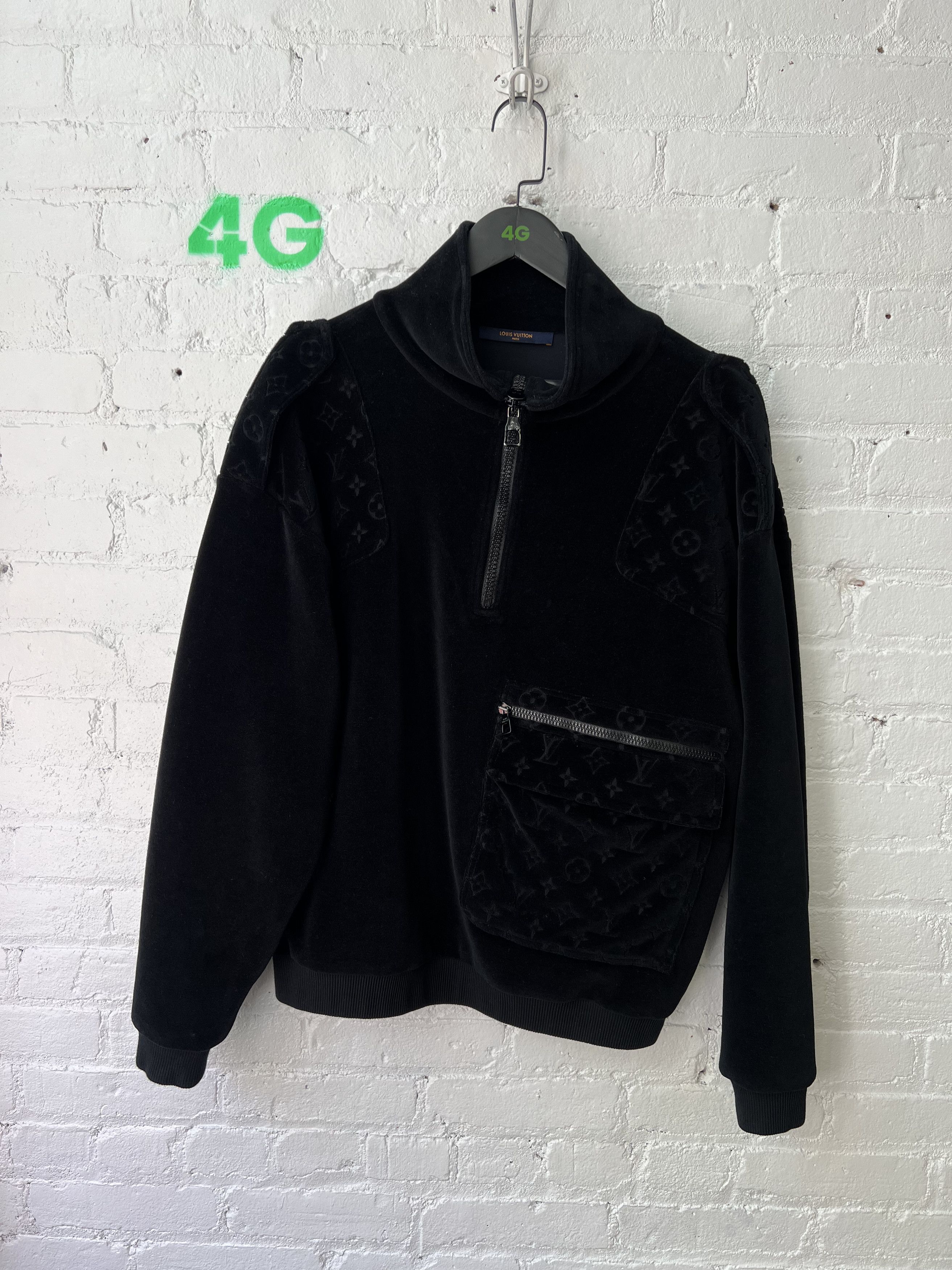 Louis Vuitton LV Virgil Velour Cargo pocket quarter zip sweater Size US L / EU 52-54 / 3 - 1 Thumbnail