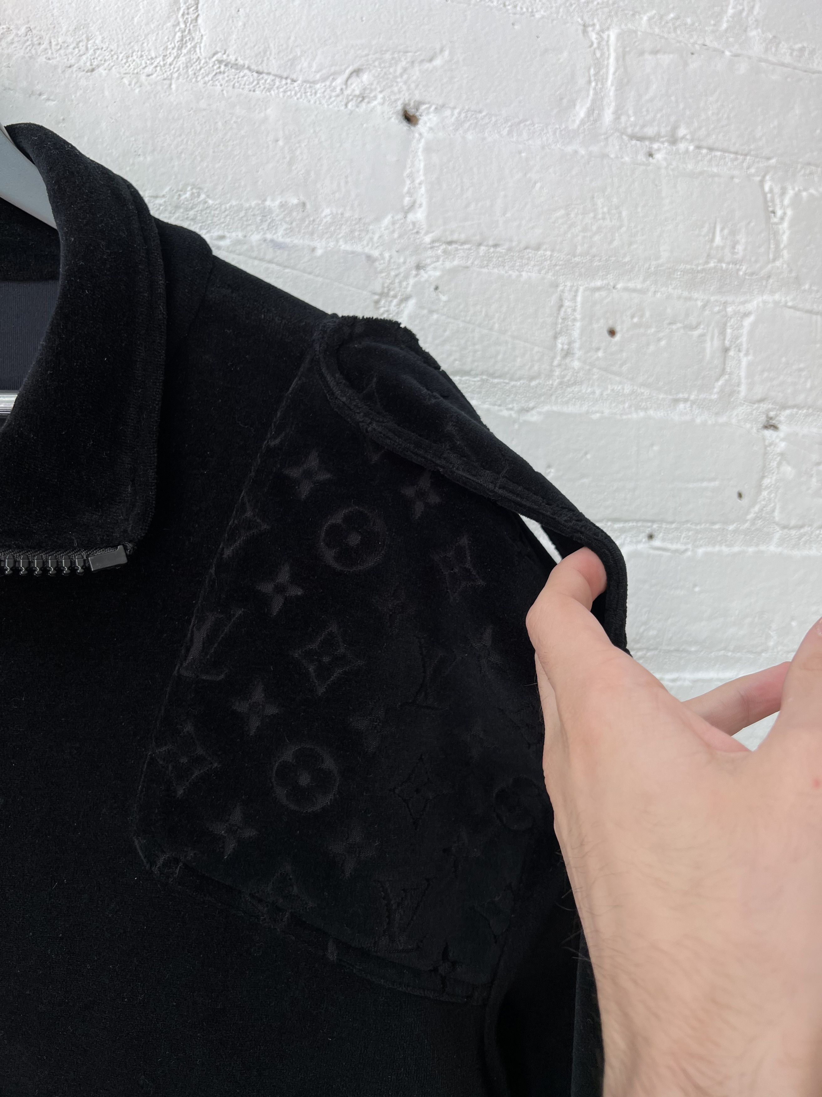 Louis Vuitton LV Virgil Velour Cargo pocket quarter zip sweater Size US L / EU 52-54 / 3 - 6 Thumbnail