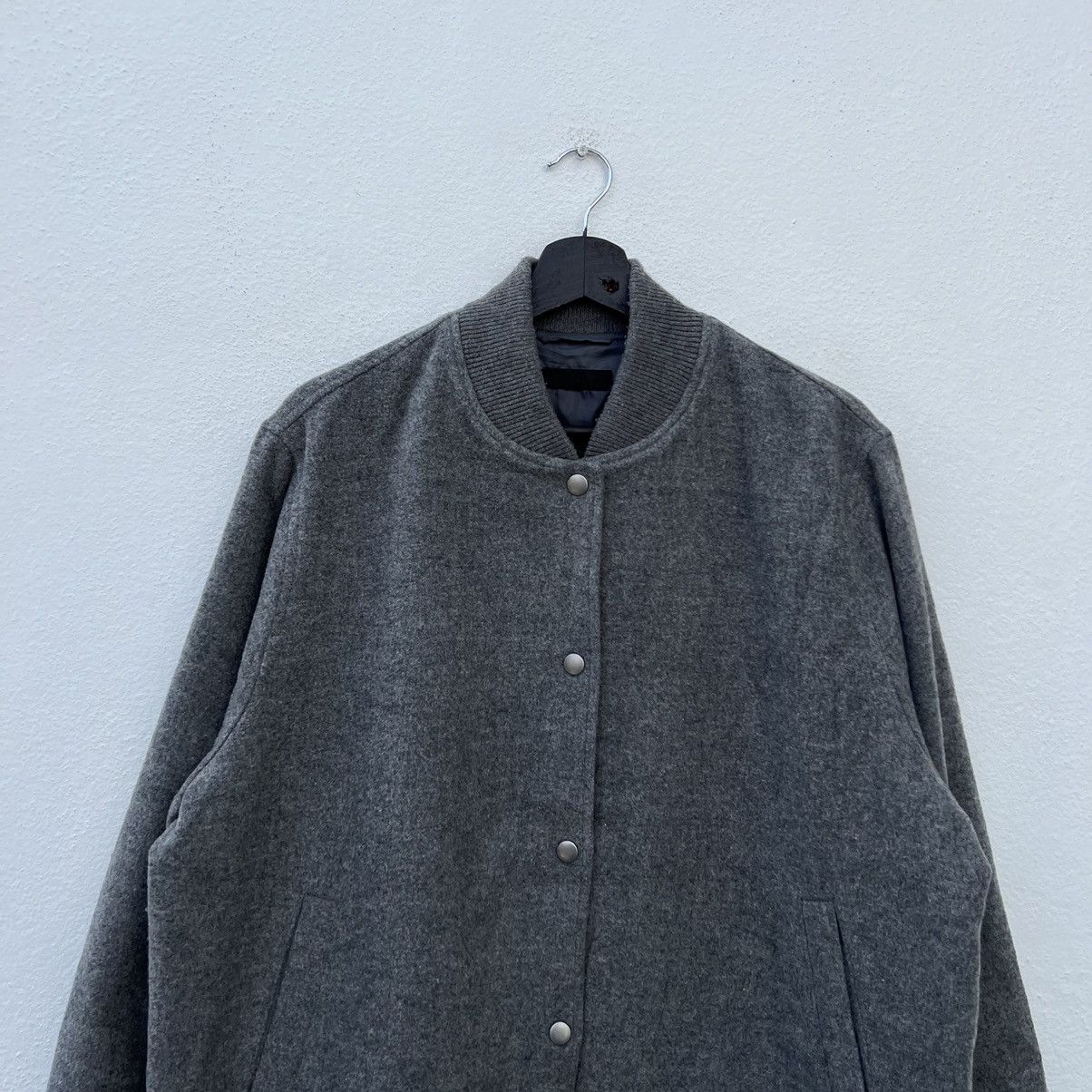 Japanese Brand VINTAGE UNIQLO JAPAN BUTTON VARSITY JACKET Size US M / EU 48-50 / 2 - 3 Thumbnail