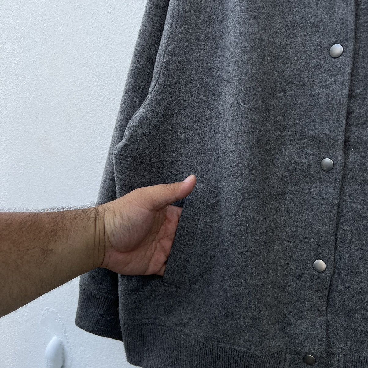 Japanese Brand VINTAGE UNIQLO JAPAN BUTTON VARSITY JACKET Size US M / EU 48-50 / 2 - 6 Thumbnail